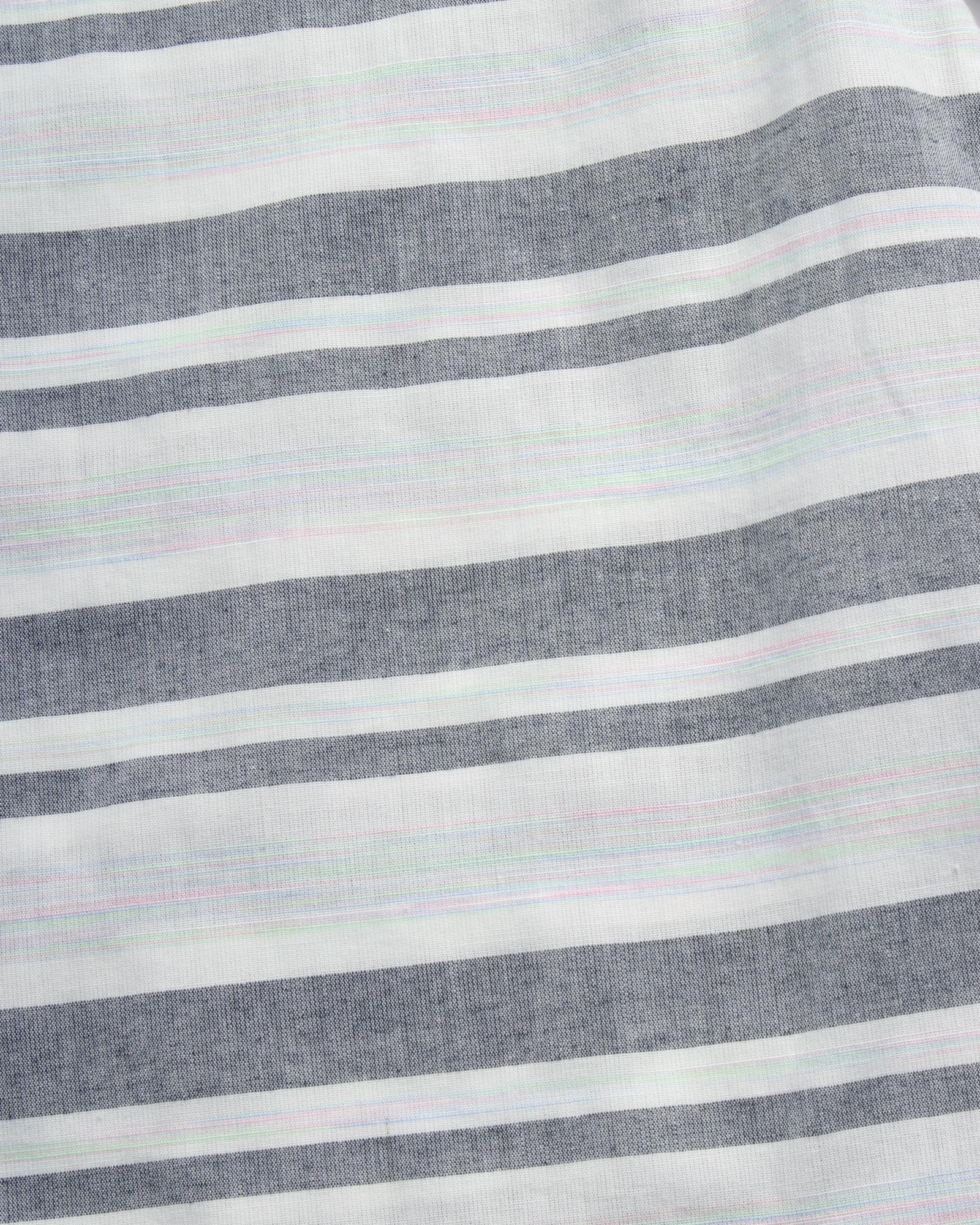 DKNY Jungen Button-Down-Shirt – weich gewebter Kragen Jungen Langarmshirts – lässiges Kleid Hemd für Schule, Urlaub, Urlaub | Weicher, atmungsaktiver, leichter Stoff, polierter Kragen-Look, einfacher Alltagsstil für Schule, Urlaub und Urlaub
