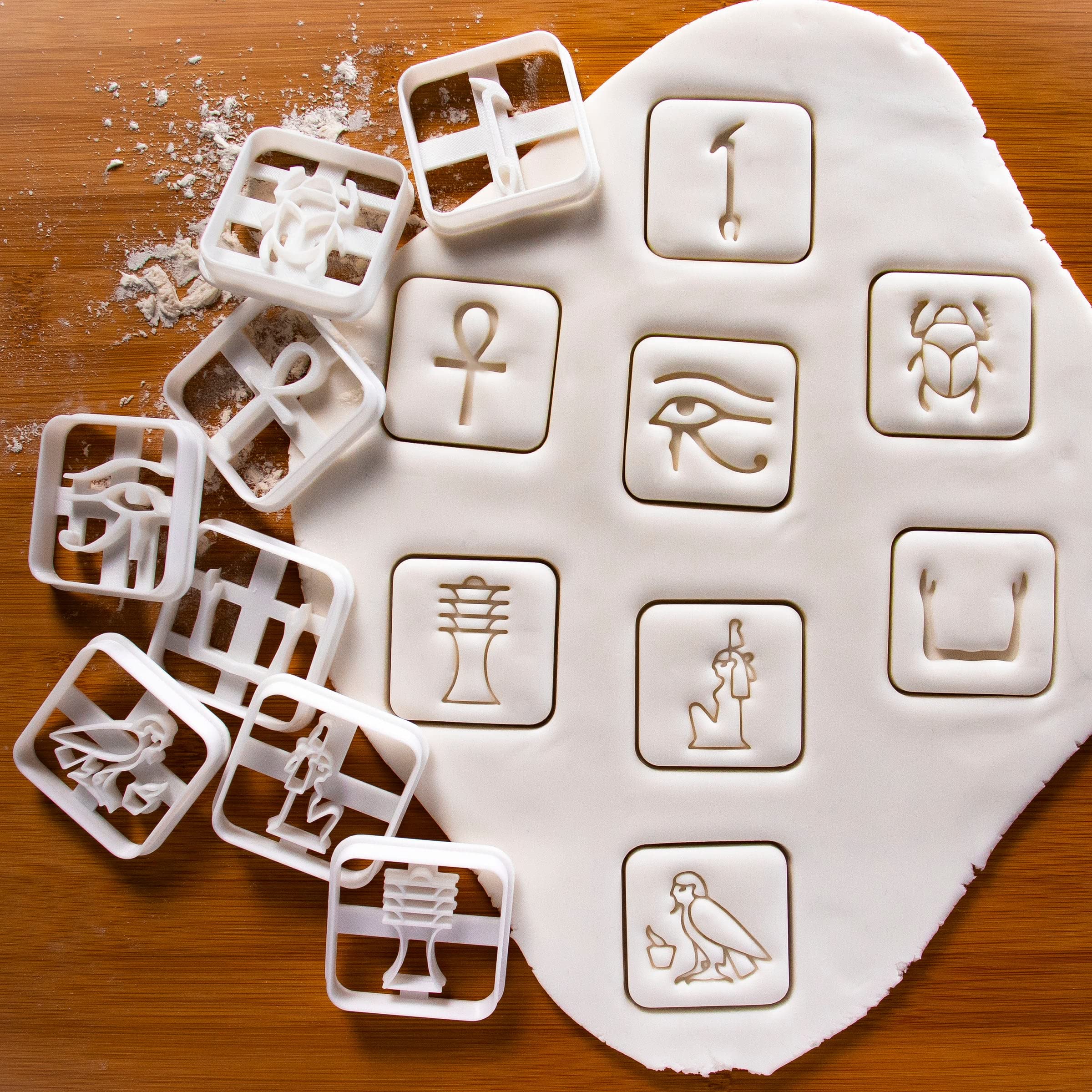 8er Set Ägyptische Hieroglyphen Ausstechformen, 8 Teile, Bakerlogy