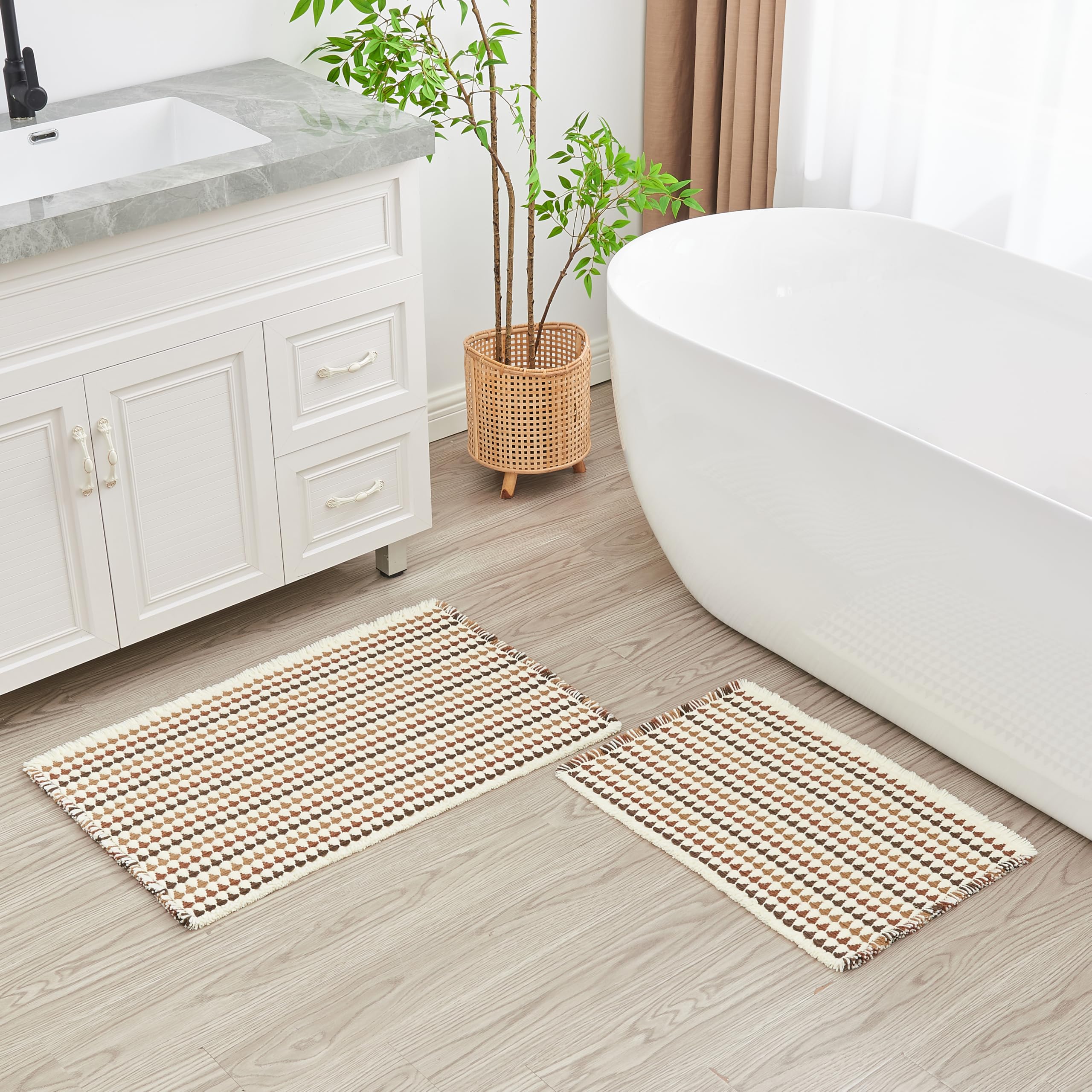 Douceur Boho Bath mat for Bathroom Floor Non Slip, Acrylic Blend Cute Bath Mats with Tassels, Quick Dry Bath mats Machine Washable, 16" x 24", Brown