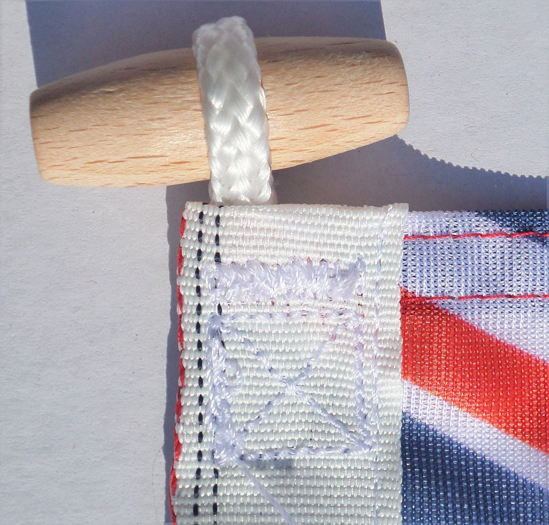 1000 Flags Limited Australia Courtesy Boat Flag - Roped & Toggle (152cm x 91cm (5'x3'))