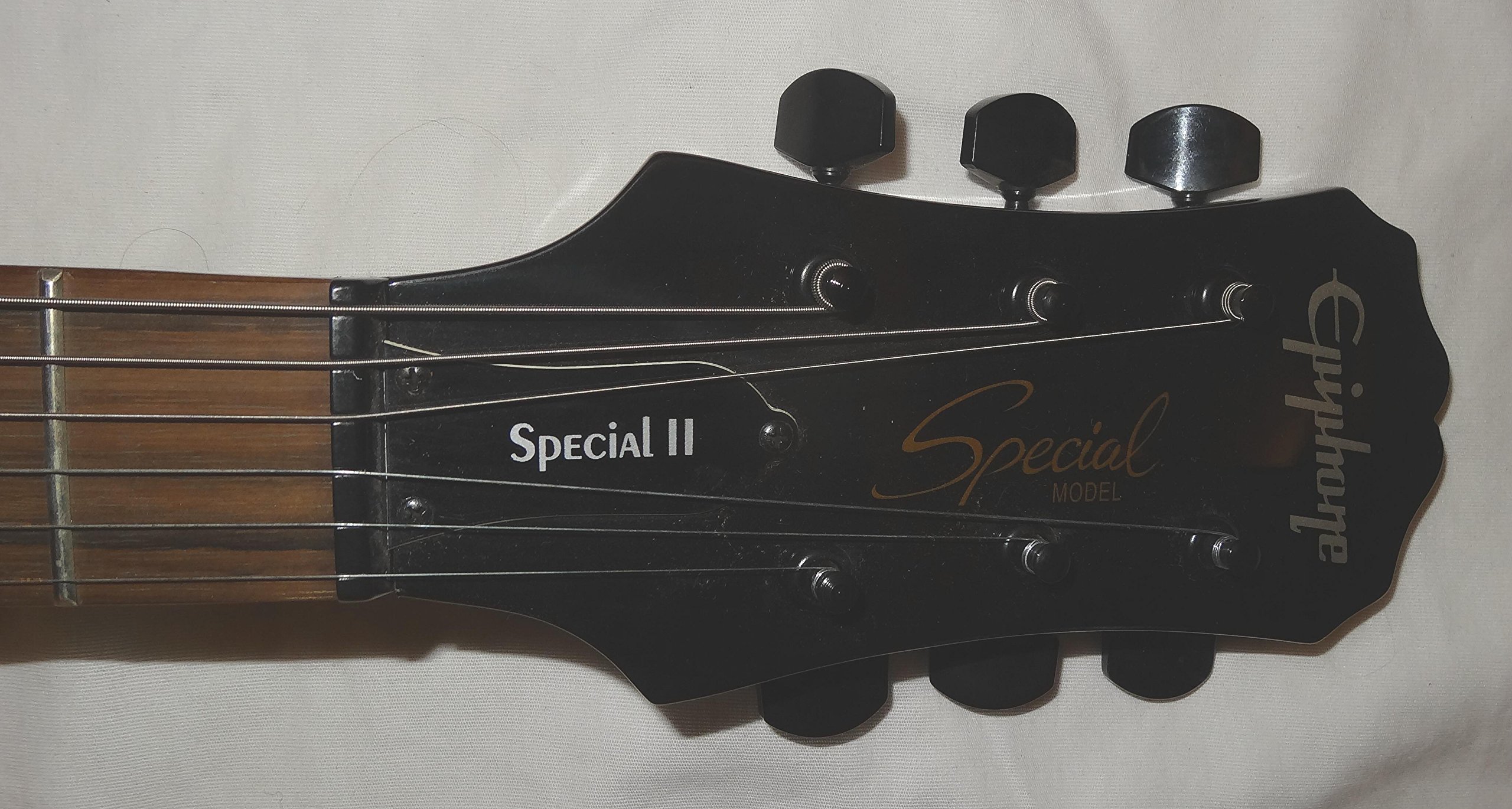 Signed Twistid Sister Autographed Guitar By All Jsa # Z20970 at  display picture 1