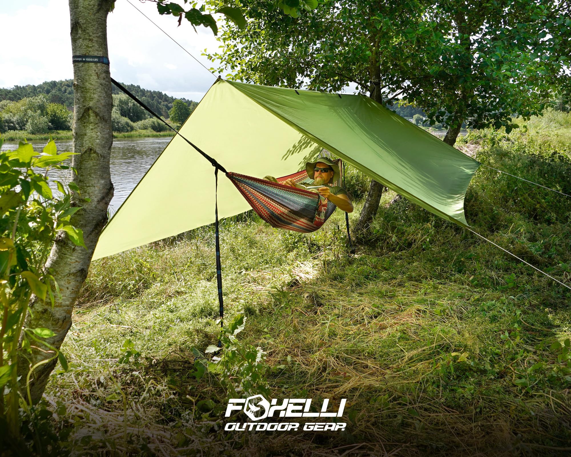 Foxelli Hamak Rain Fly – wodoodporna plandeka hamakowa, lekka plandeka do plecaka, przenośna plandeka kempingowa z dołączonymi bardzo długimi liniami napinającymi i słupkami