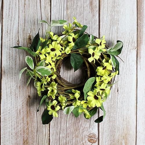 Miniatura 5 de CVHOMEDECO. Rustic Country - Corona artificial de margaritas amarillas y ramitas, corona verde completa durante todo el año para exhibición en