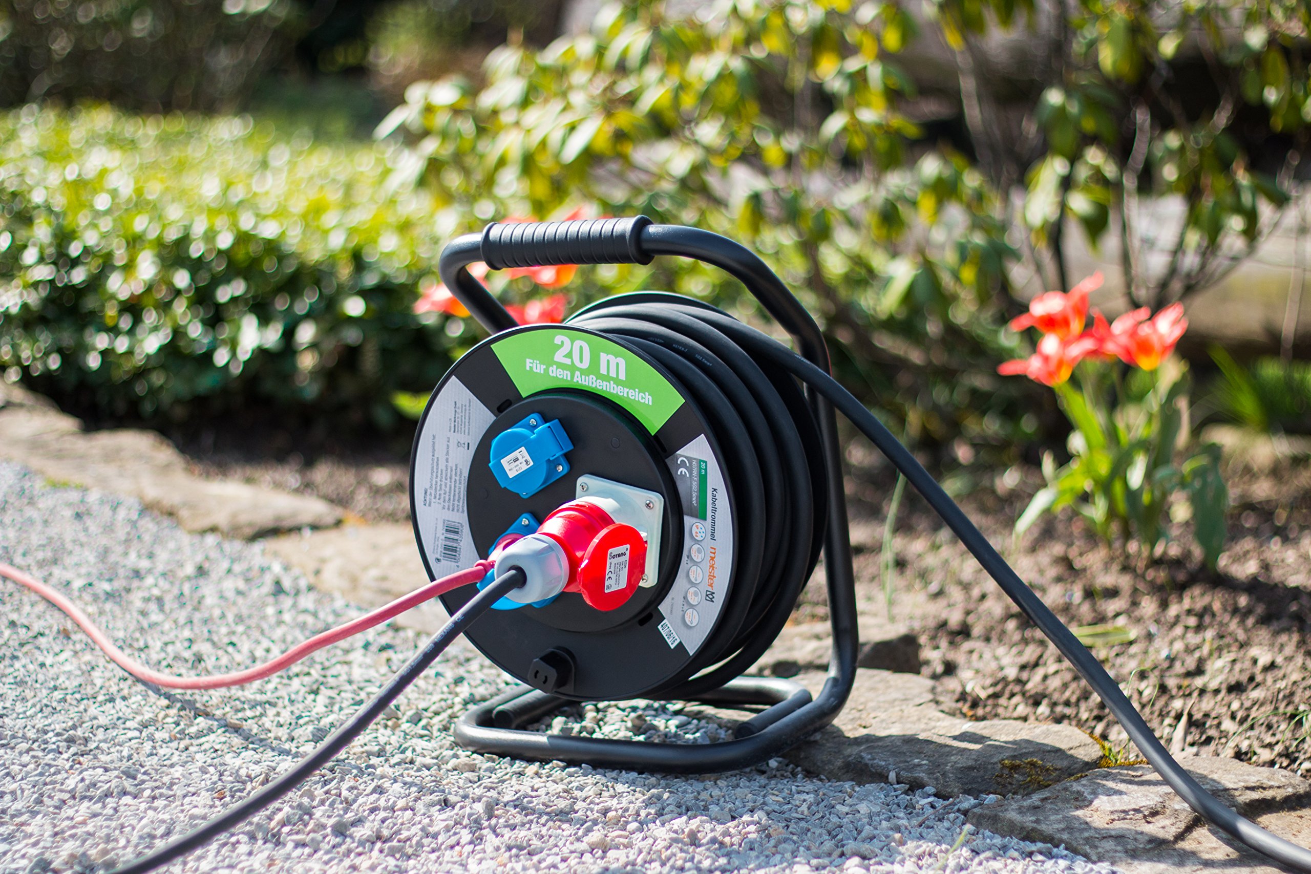Meister Kabeltrommel H07RN-F5G2,5, IP44 - 20 m Kabel - Thermoschutz-Schalter - Outdoor / Kabelrolle mit CEE- & Schuko-Steckdosen / Kabelbox mit Verlängerungskabel / Leitungsroller mit Kurbel / 7435900