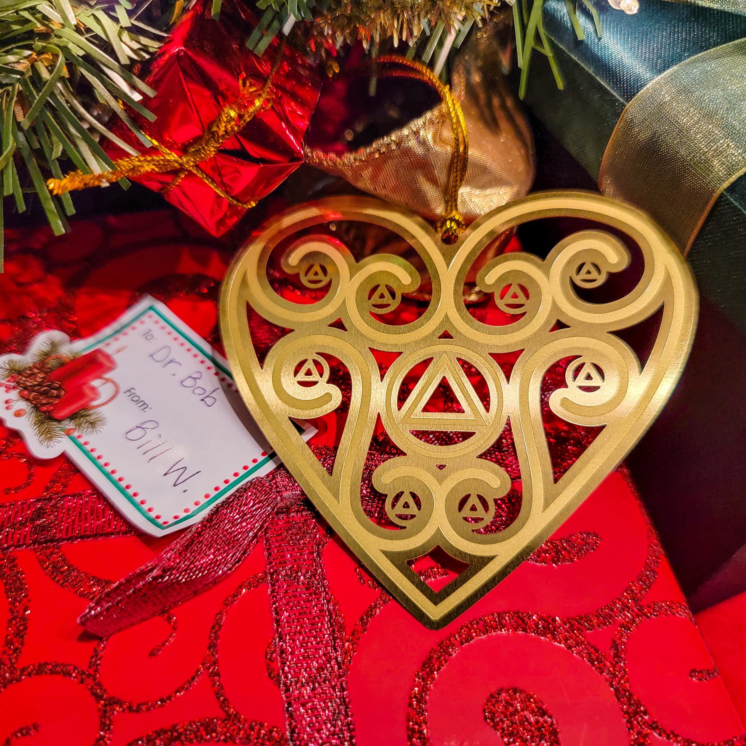 クリスマスハート　アゲイン Amazon.co.jp: AA Recovery Heart Sobriety クリスマスオーナメント