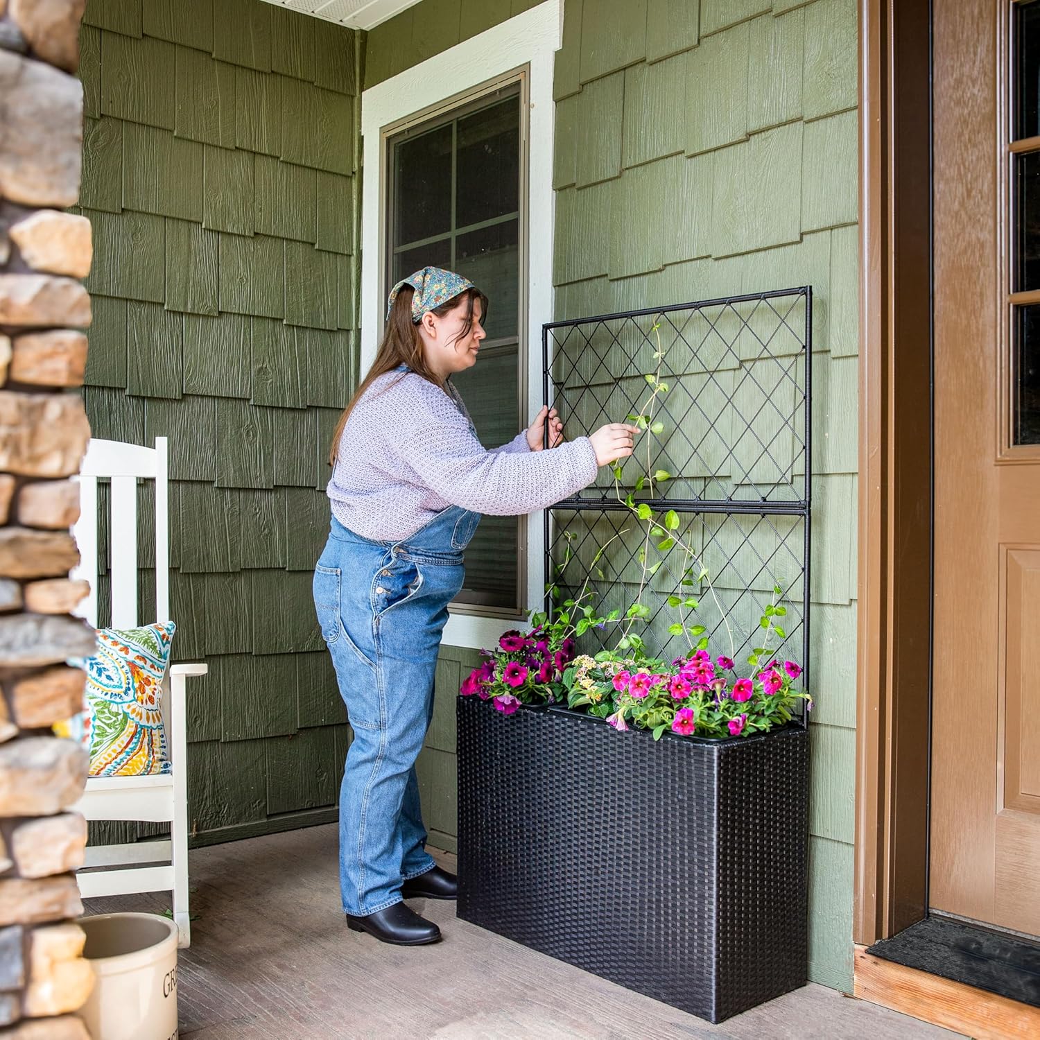 Sunnydaze 3-Section Tall Wicker Planter Box with Trellis - 3 Removable Plastic Inserts - Raised Garden Bed with Trellis - 33" W x 11.75" D x 57.75" H
