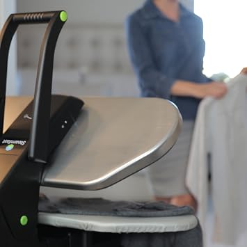 Steamfast SF-680 Digital Steam Press مع إعدادات نسيج متعددة ووظيفة انفجار البخار ، غير قابل للصدأ / أسود