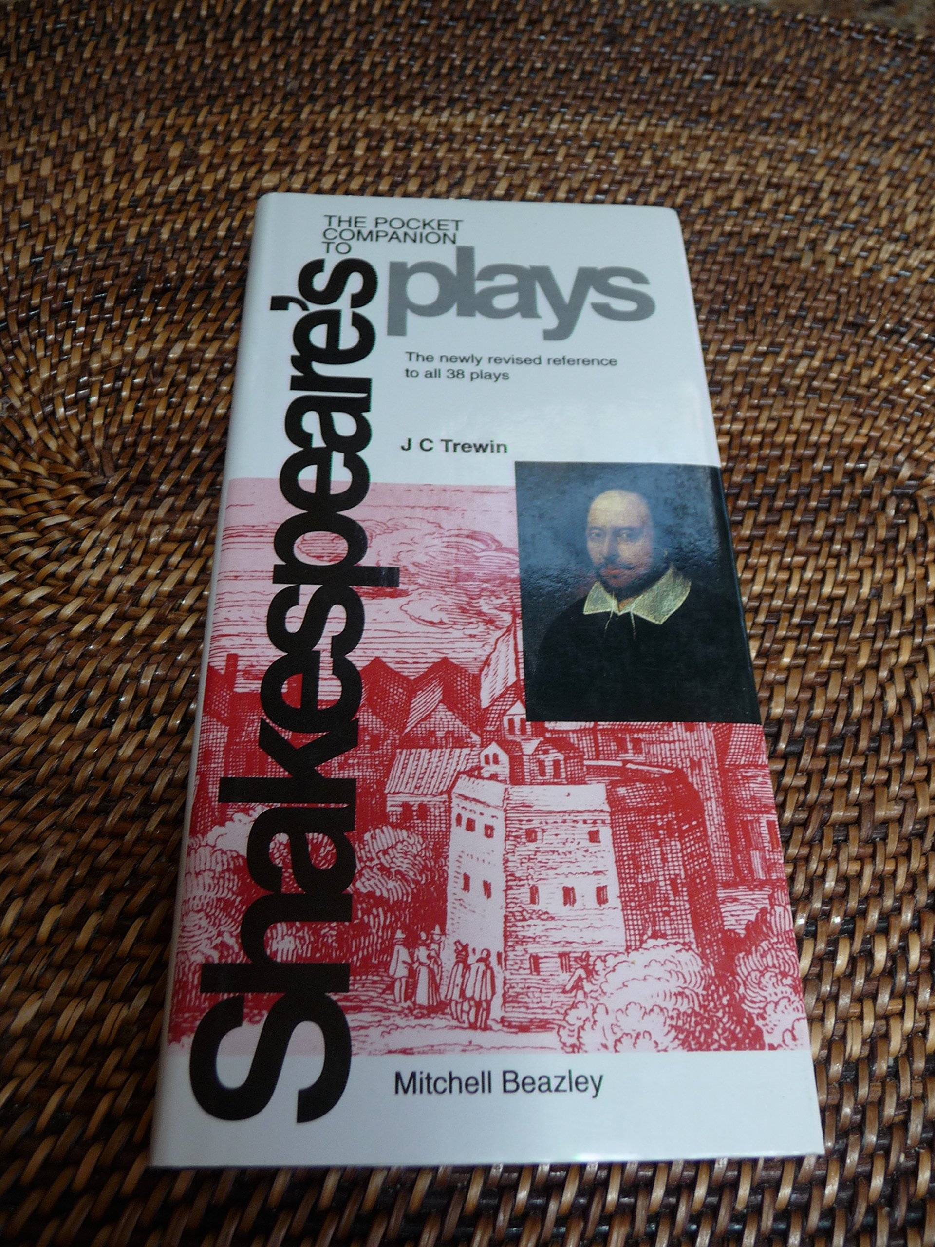 Livre Shakespeare's plays reference de poche pour lire au cafe