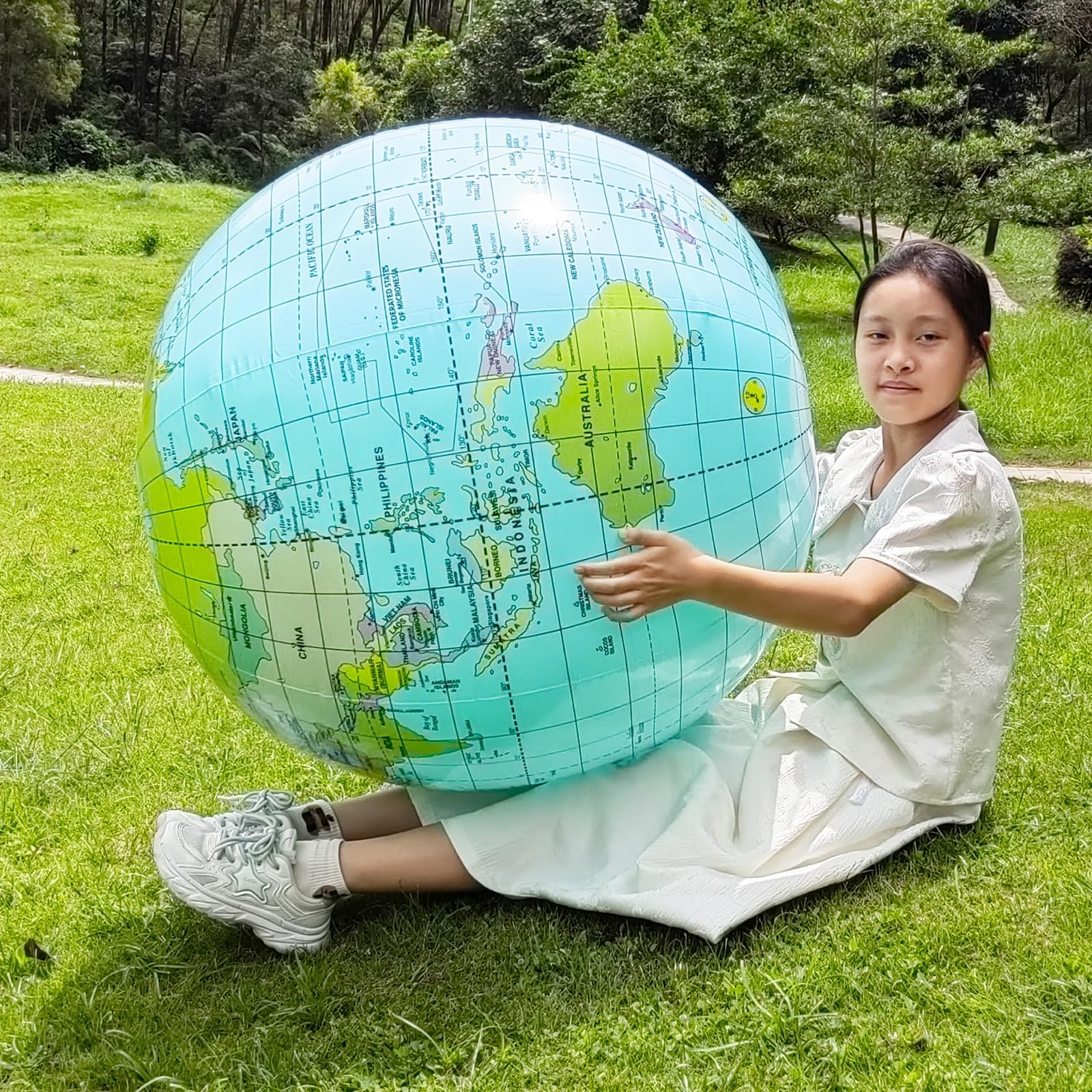 36 Inch Giant Geographic Globe, Inflatable Globe, PVC Educational Game World Map Globe, Diameter 90cm