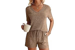 Cozy Nights In: Embracing Comfort with Ribbed Knit Lounge Set