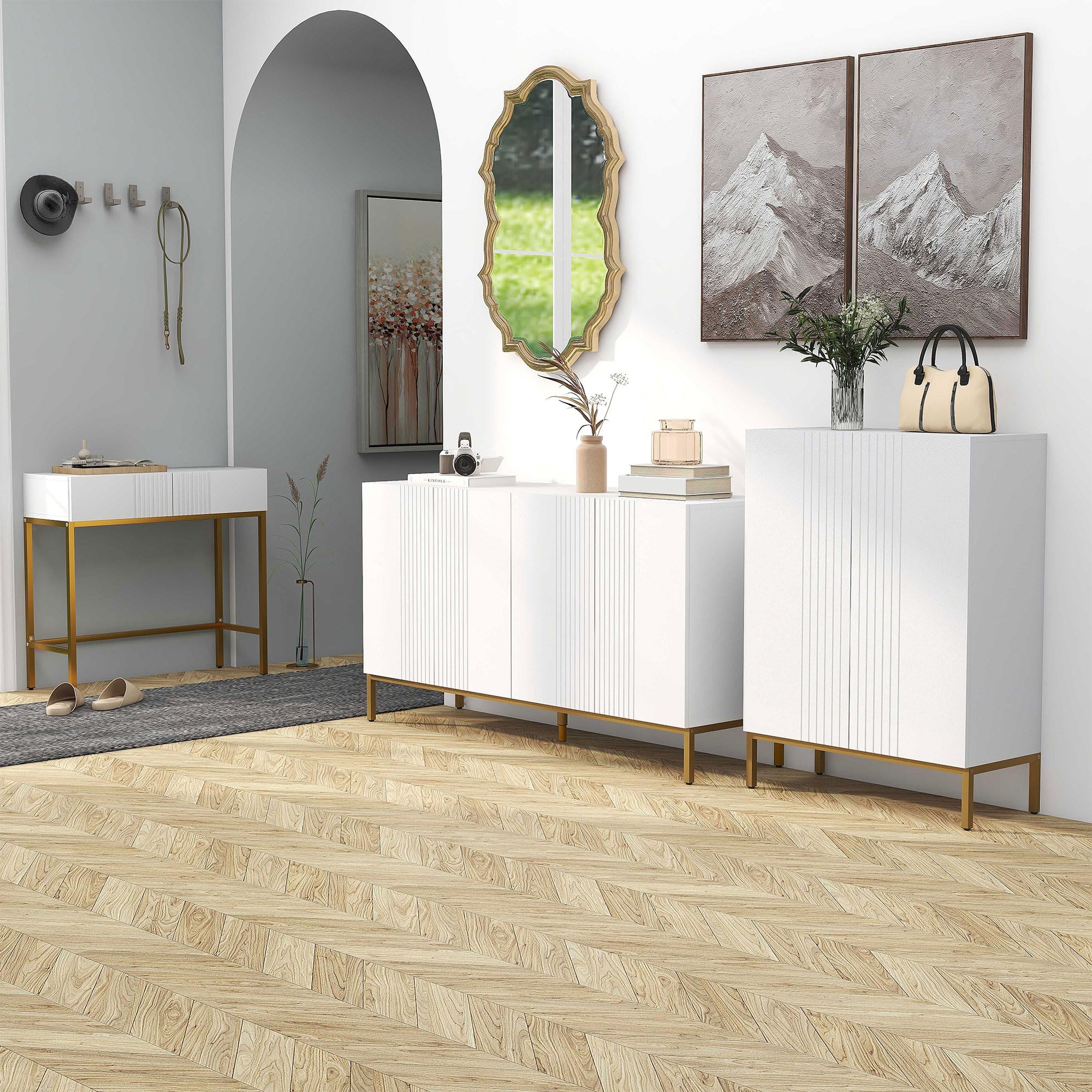 HOMCOM Credenza Moderna con 4 Ante e Mensole Regolabili Mobile da Soggiorno e Salotto con Chiusura Soft Close Bianco e Oro