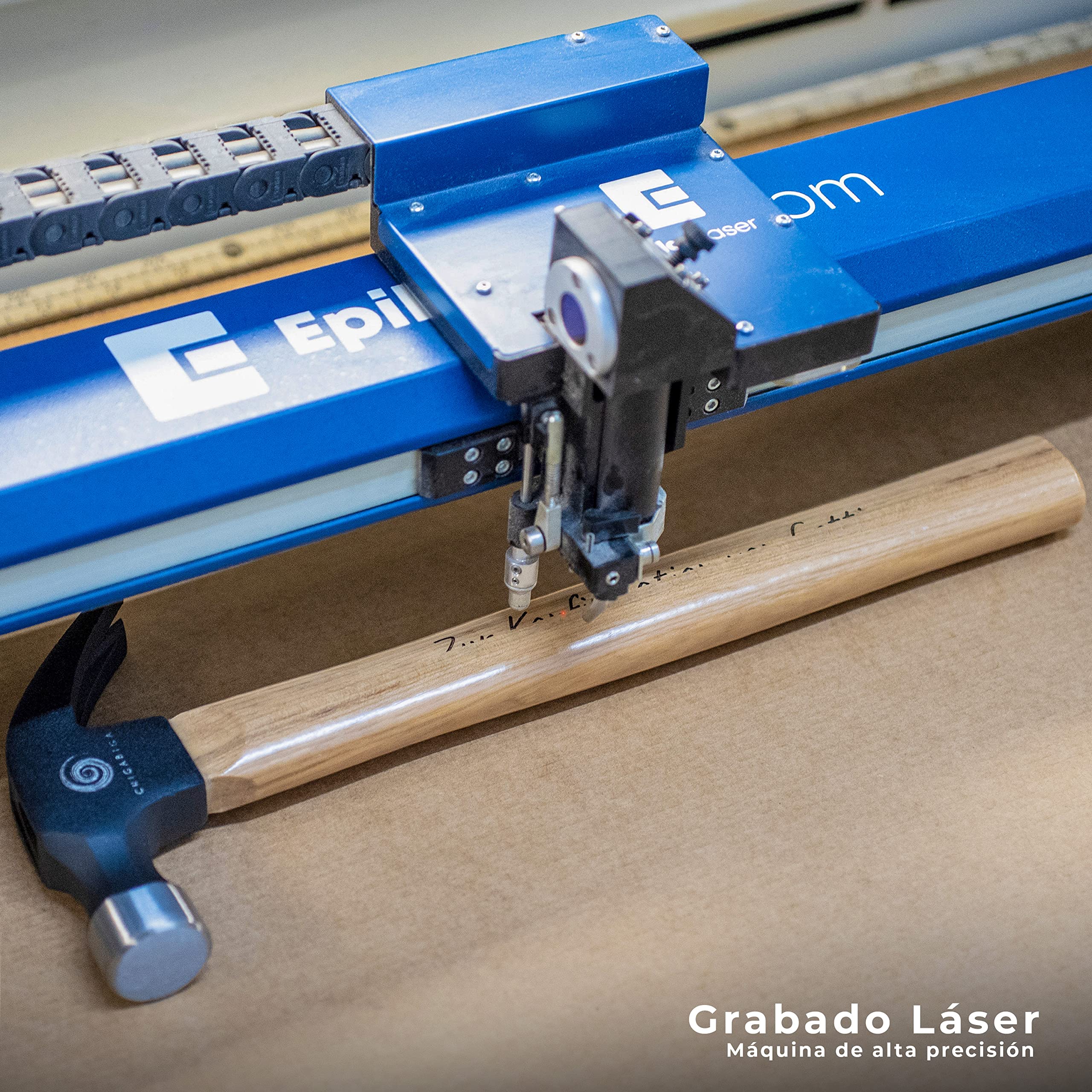Martillo Grabado Personalizado | Regalo para Hombre | Cumpleaños, Navidad, Día del Padre | Día del San Valentin | Tres Frases Disponible (Gracias por ayudarme a construir mi vida)
