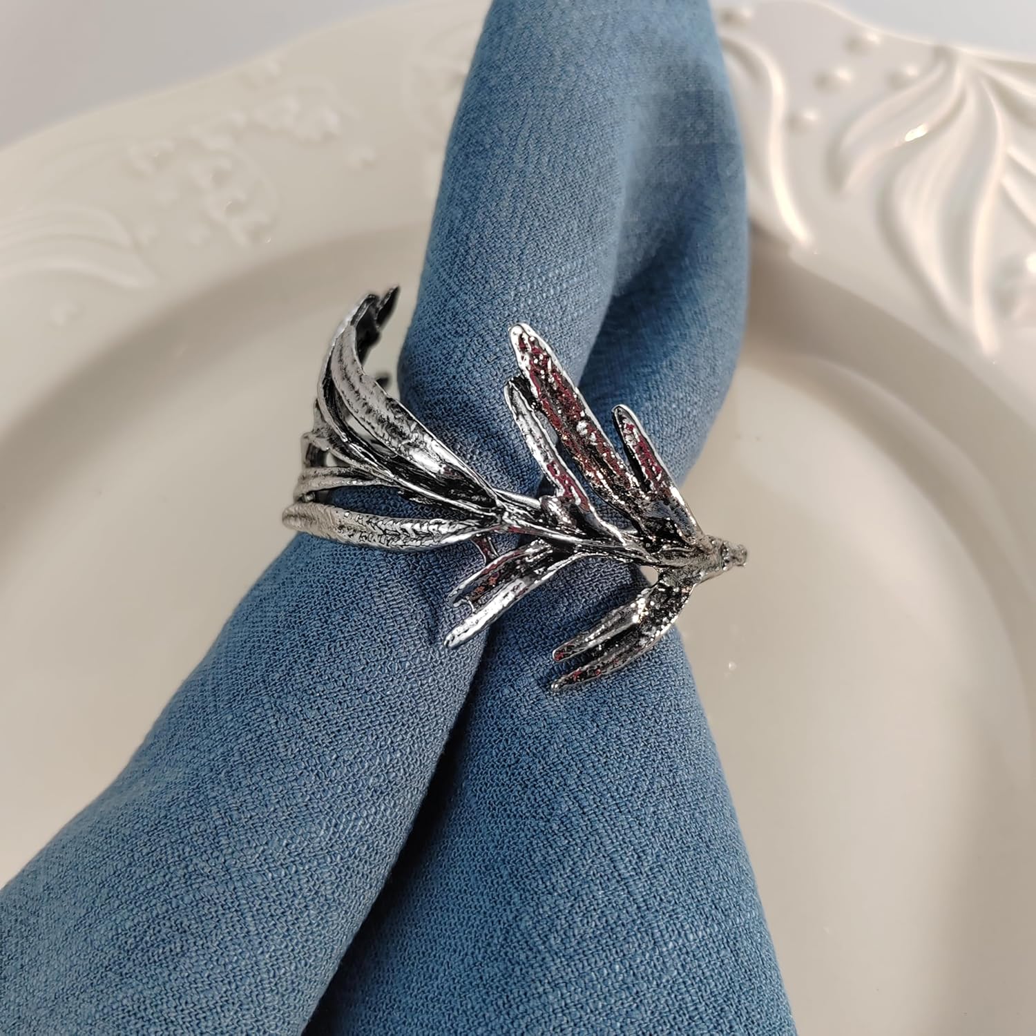 Bakayoyo Elegant Vintage Silver Herb Napkin Rings Set of 12 - Glossy Leaf Napkin Holders, Metal Table Adornment for Christmas, Thanksgiving, Weddings & Holiday Parties