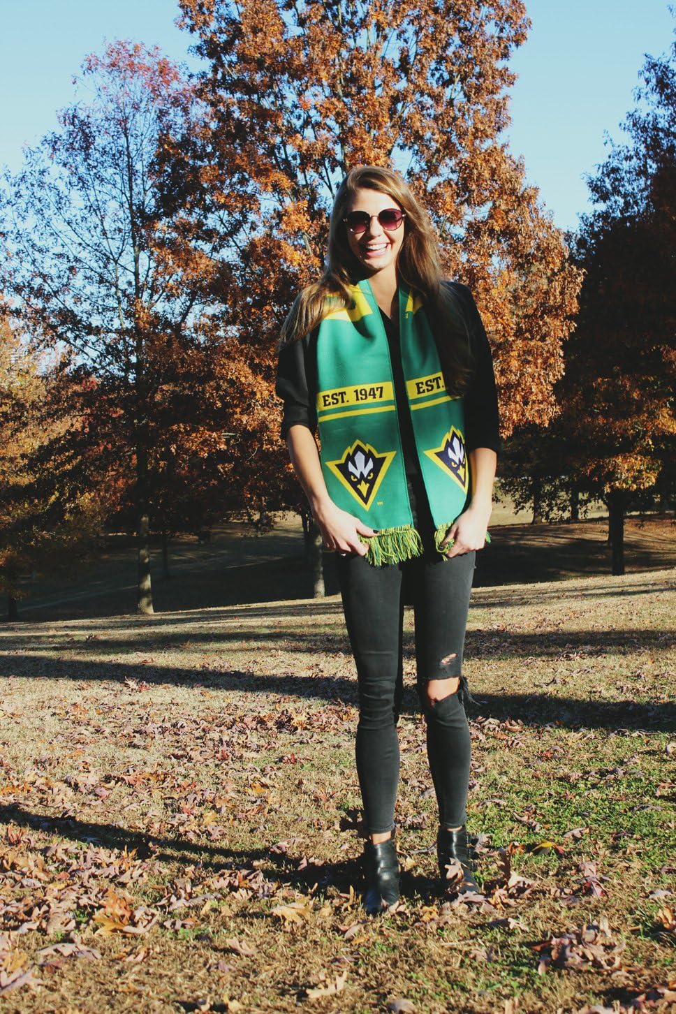 Tradition Scarves UNC Wilmington Scarf - UNCW Seahawks Classic Double-Sided Woven