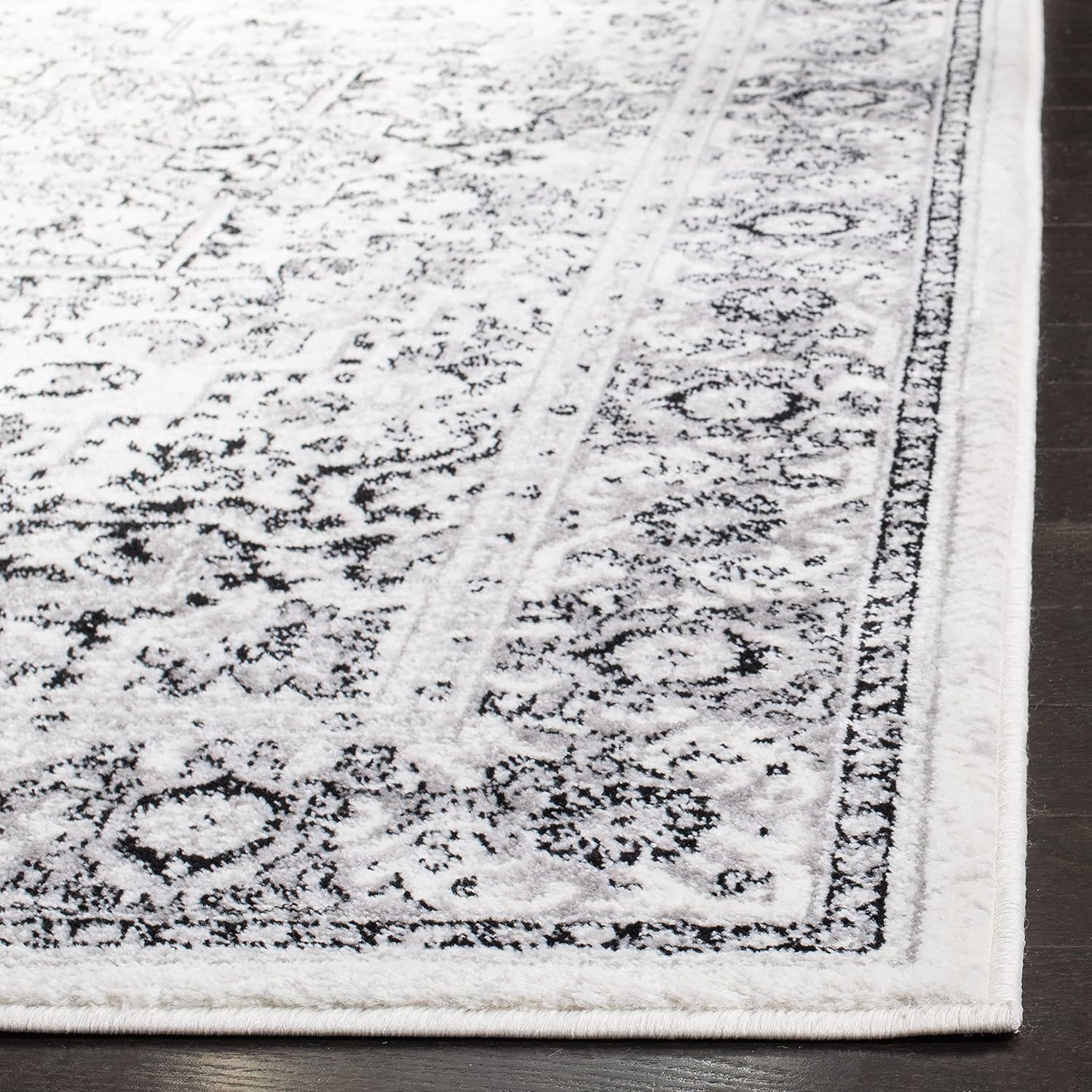 SAFAVIEH Skyler Collection X-Large Area Rug - 11' x 16', Grey & Ivory, Boho Chic Distressed Medallion Design, Non-Shedding & Easy Care, Ideal for High Traffic Areas in Living Room, Bedroom (SKY126K)