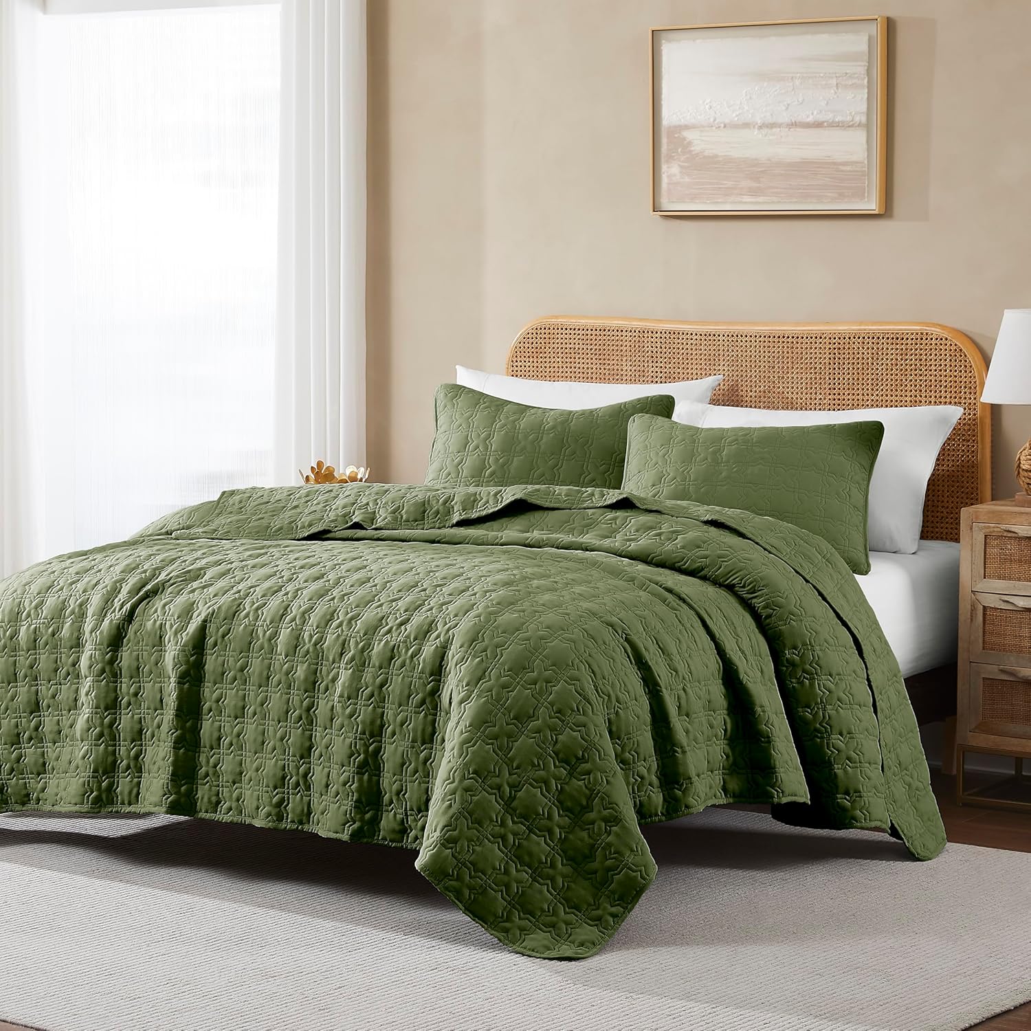 B2EVER Olive Green Twin Size Quilt Bedding Set with Pillow Sham, Ultra Soft Bedspread Coverlet, Lightweight Quilted Blanket Thin Comforter Bed Cover for All Season, 2 Piece, 68x90 inches