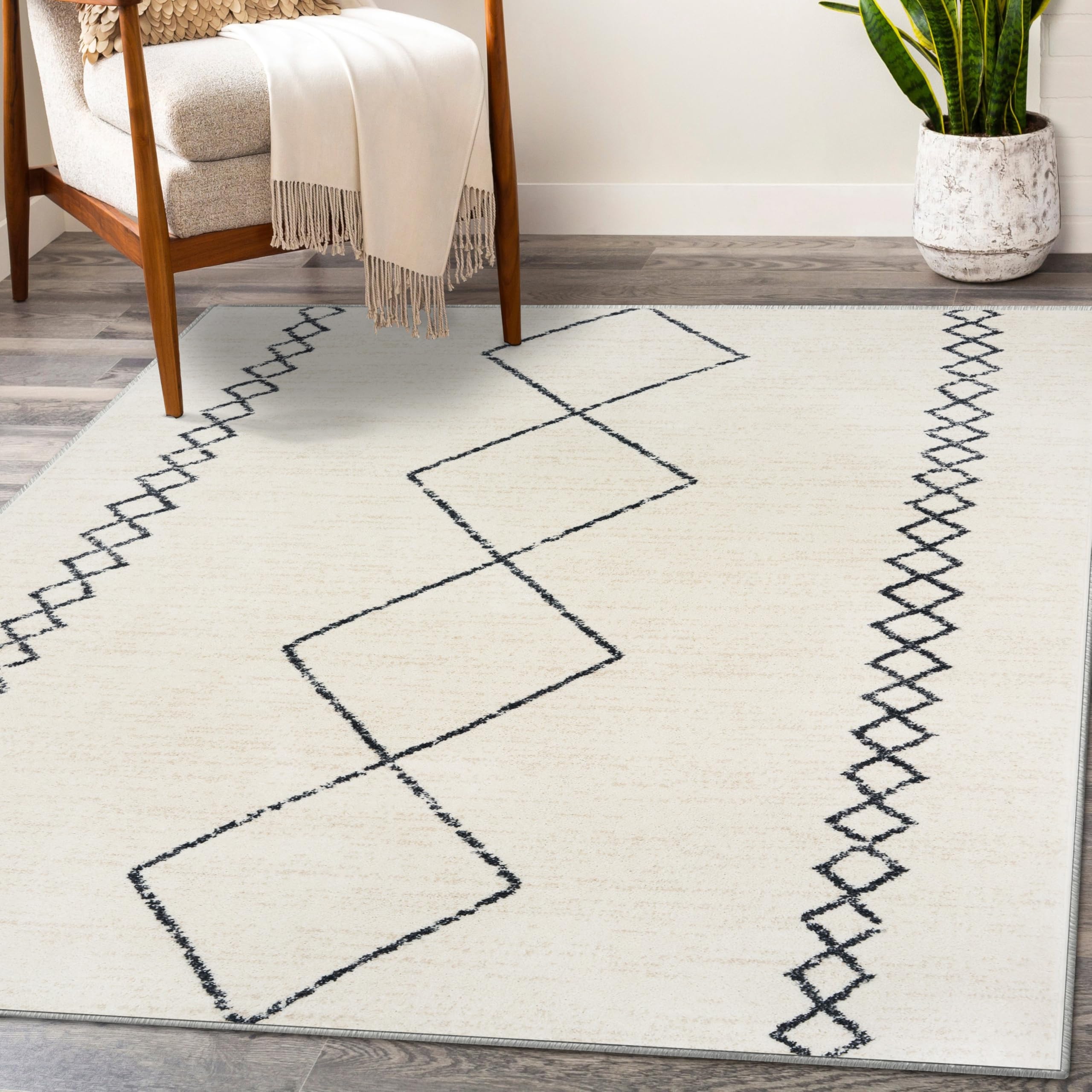 LUXE WEAVERS Daphnes Cream 5x7 Boho Moroccan Geometric Area Rug 2735