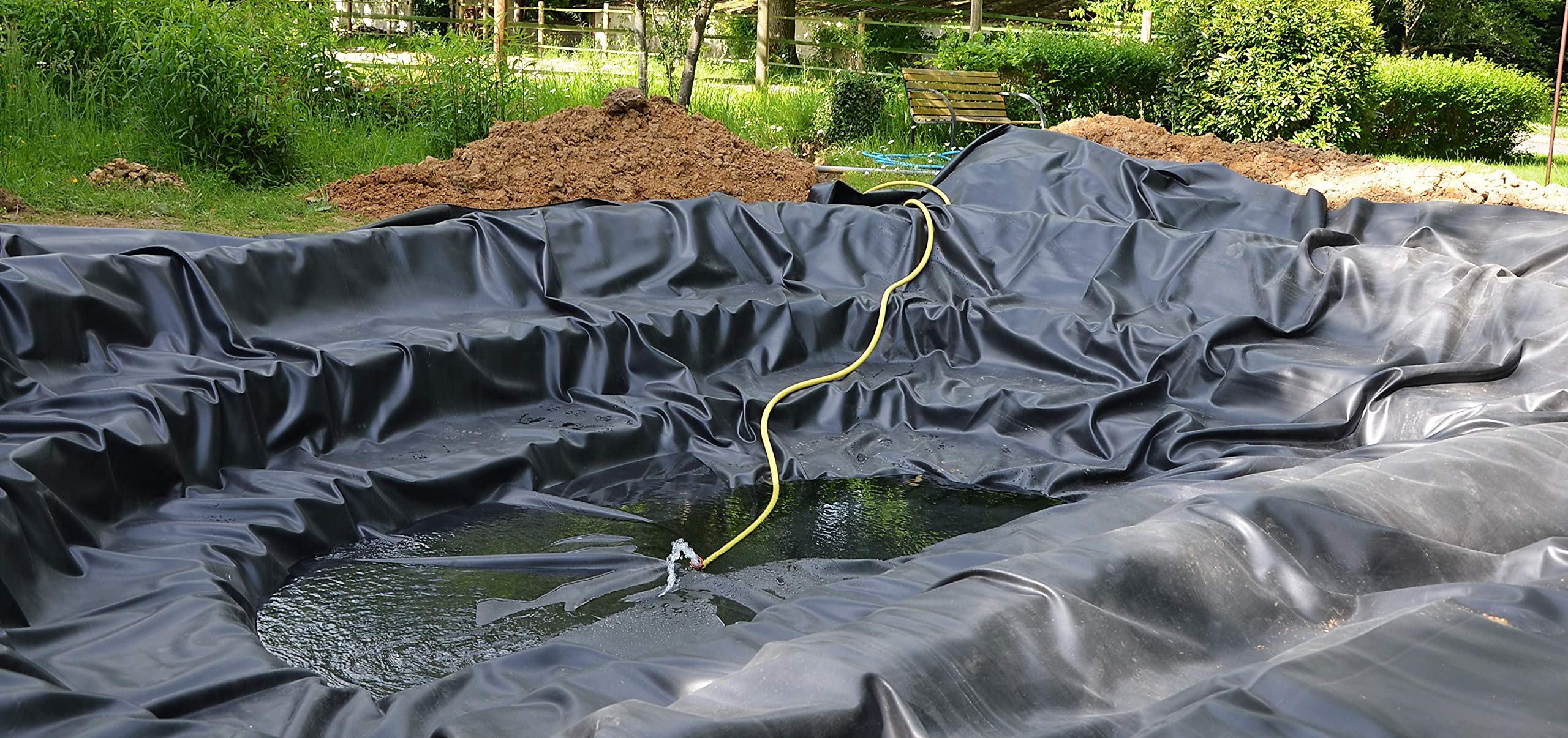 Hochwertige PVC Teichfolie 0,5mm Stärke 10m x 8m I Fisch und Pflanzenfreundlich, UV- und witterungsbeständig I Schwimmteich Folie Gartenteich Teichplane schwarz I Aquagart Garten- und Teichzubehör