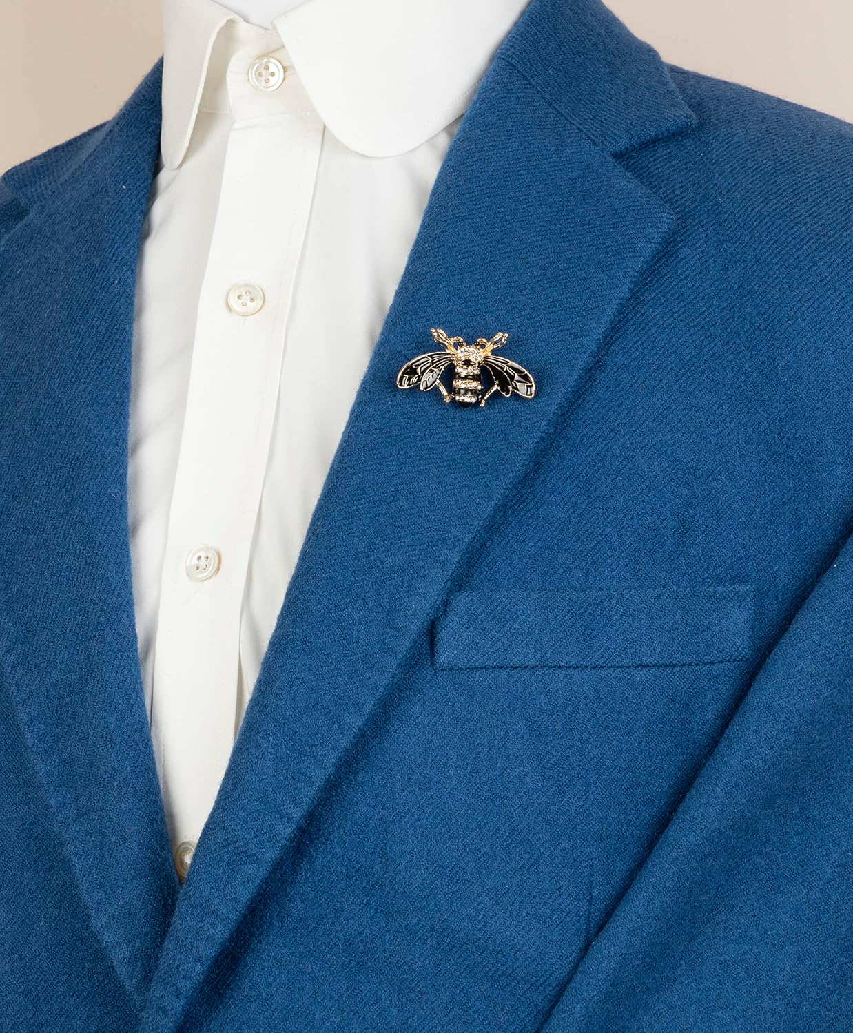 Knighthood Black And Gold Bee With White Stone Detailing Brooch,Suit Stud,Shirt Studs,Lapel Pin Accessories for Men Women