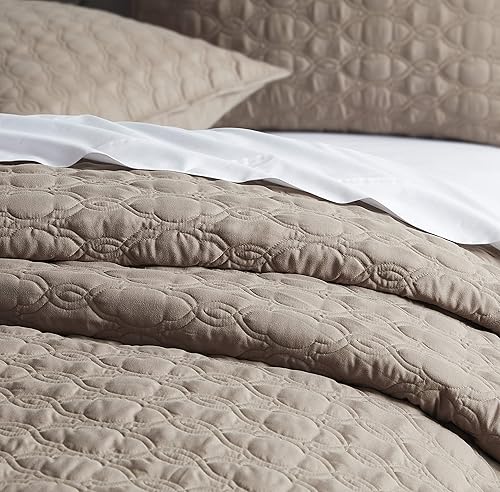 Miniatura 2 de BOURINA Juego de edredón bordado de 3 piezas de microfibra ligera, tamaño Queen de 90 x 92 pulgadas, color gris topo.