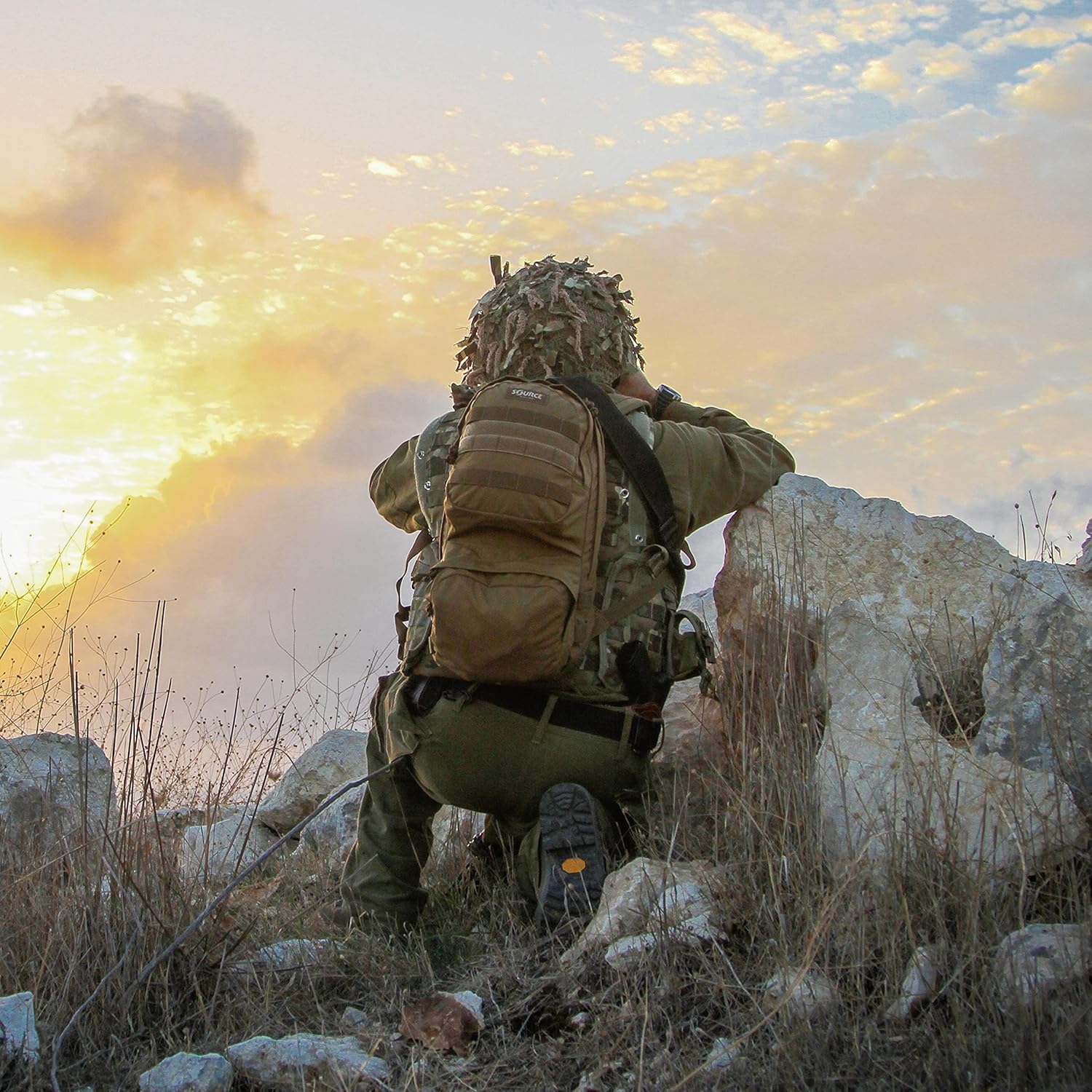 Source Tactical Commander 10L Hydration Pack with 3L WLPS Low Profile Hydration Bladder - Storm High-Flow Push-Pull Drinking Valve - MOLLE Webbing for Equipment Attachment : Hiking Hydration Packs : Sports & Outdoors