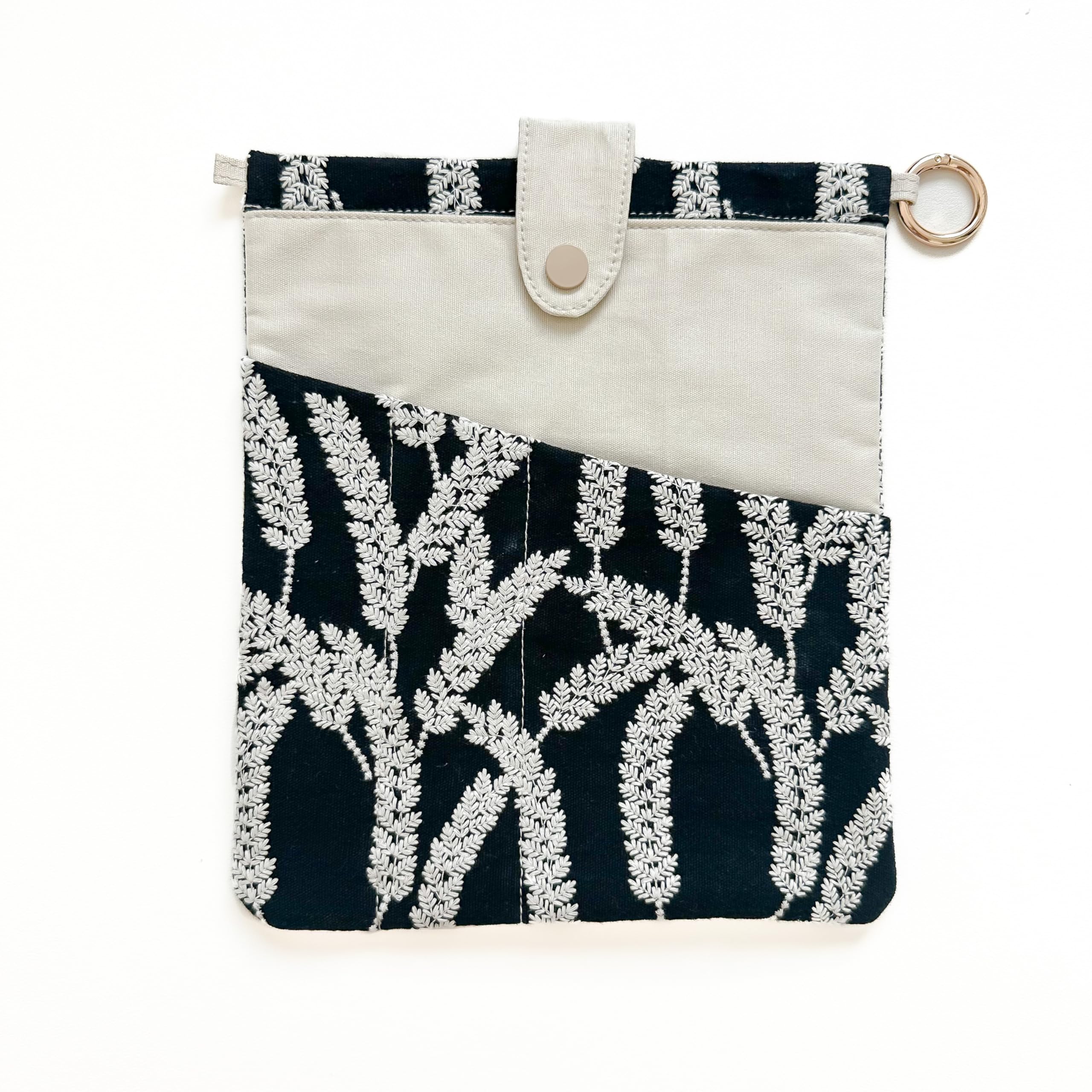 JML embroidery Book Sleeve,Multiple pockets for convenient storage,thickened fabric for durable protection，an ideal choice for book lovers,10.6x8.7