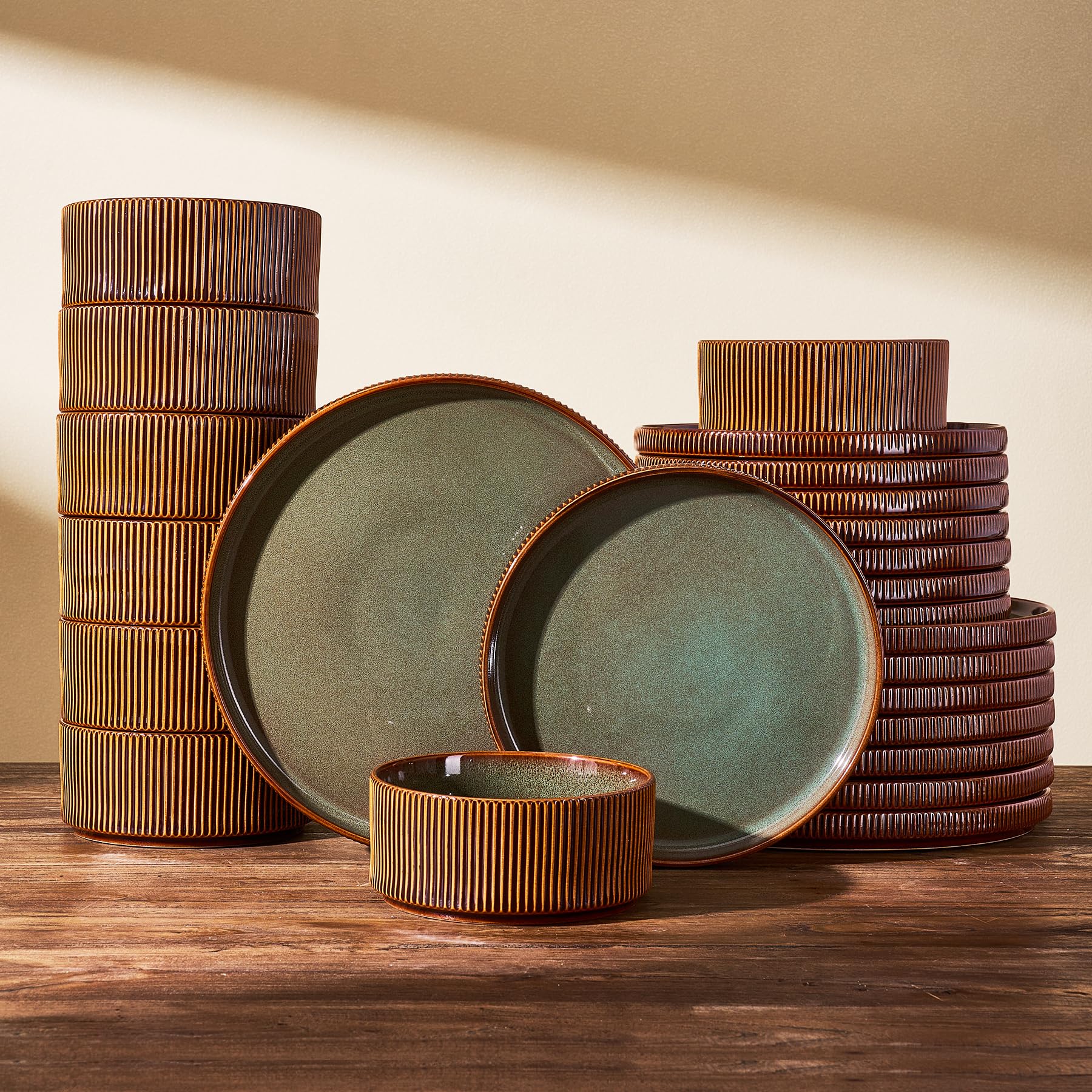 Richmount Star Plates and Bowls Set, Stoneware 24 Pieces Dinner Set for 8, Dinnerware Sets with Dinner Plates/Salad Plate/Cereal Bowls, Dishwasher & Microwave Safe, Moss & Cocoa
