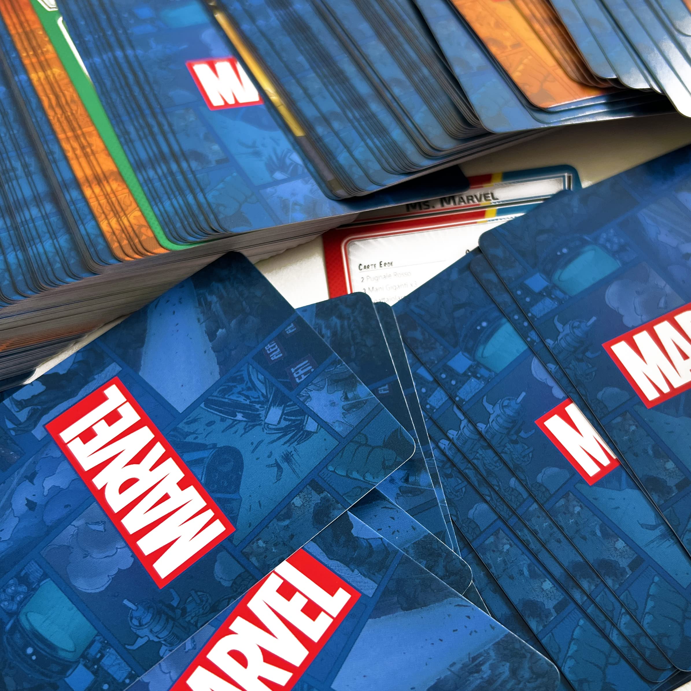 Asmodee - Marvel Champions, gra karciana: kolekcja bohaterów, gra planszowa, 1-4 graczy, 14 lat, wydanie włoskie