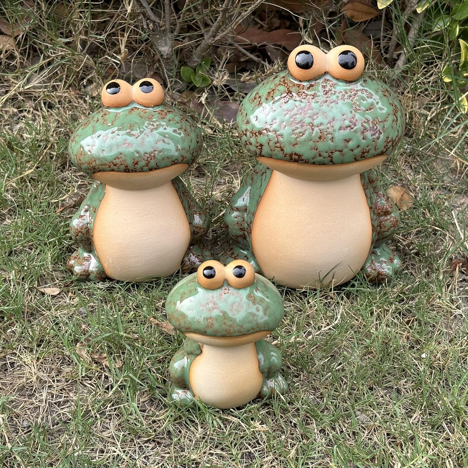 Lee's Clover Glazed Ceramic Frog Garden Decor Set of 3 – Cute Frog Lawn Ornaments & Outdoor Figurines for Yard | Garden Decorations for Patio, Pond, Porch - Image 2