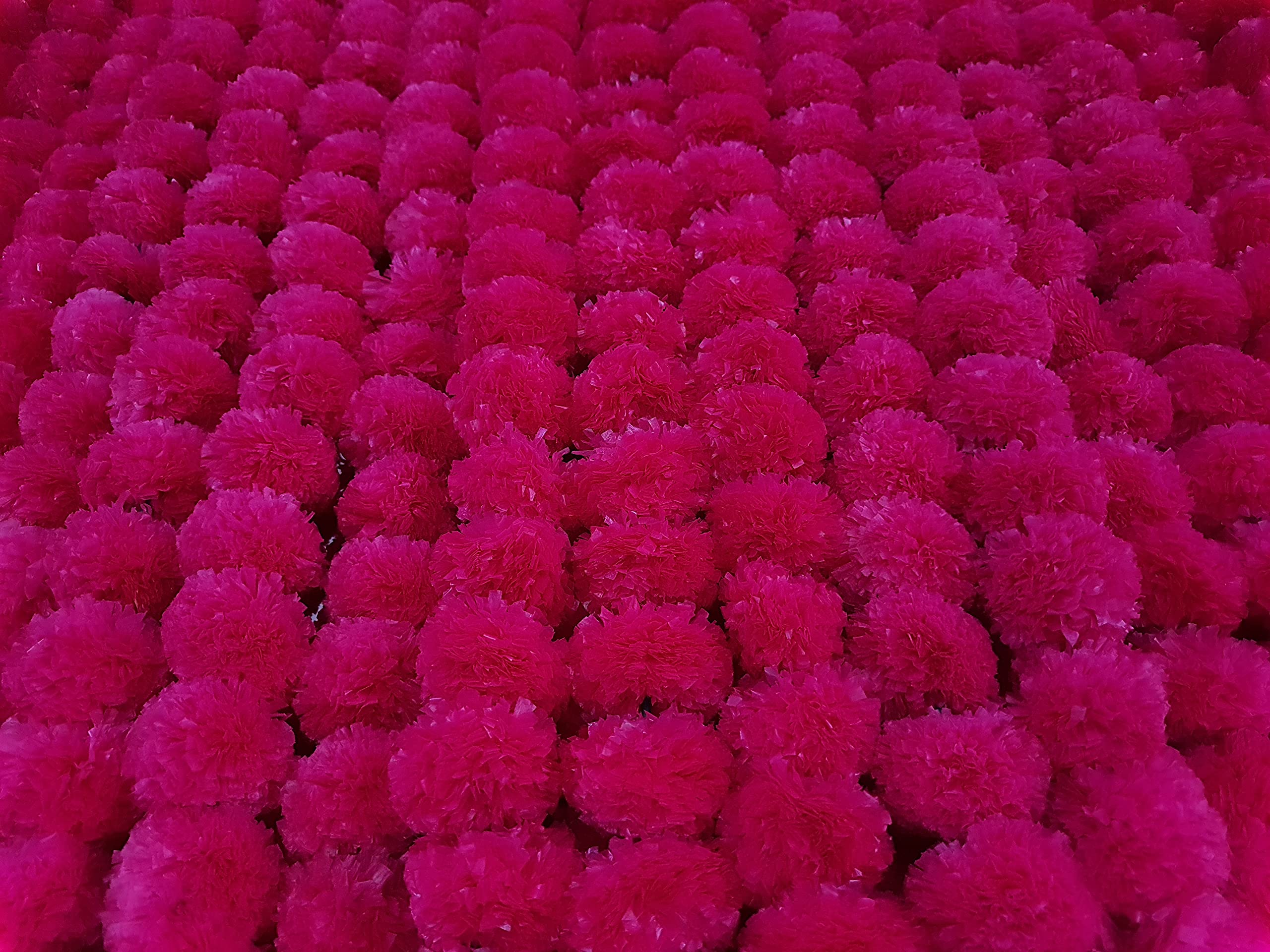 Decoration Craft Magenta 5 Pc Marigold Garland 5 Ft Long Strands Of Artificial Marigold Flowers, Diwali Decorations Home, Indian Décor For Pooja, Wedding, Spring Bush Floral, Faux Garland, Día De Muertos Décor (Magenta)