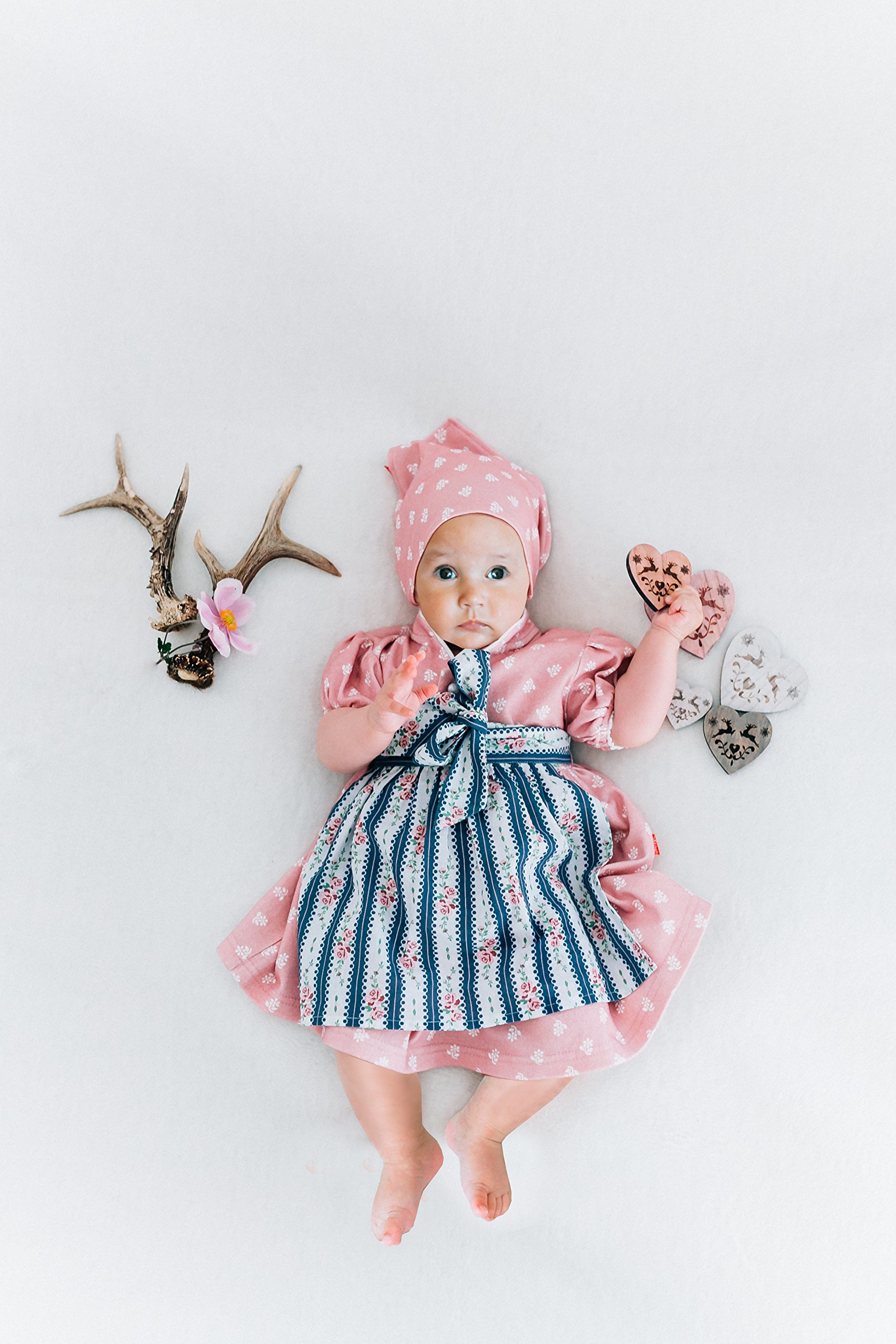 Mogo.cc, Babydirndl Kinderdirndl Wilde KAISERIN und CALANDA
