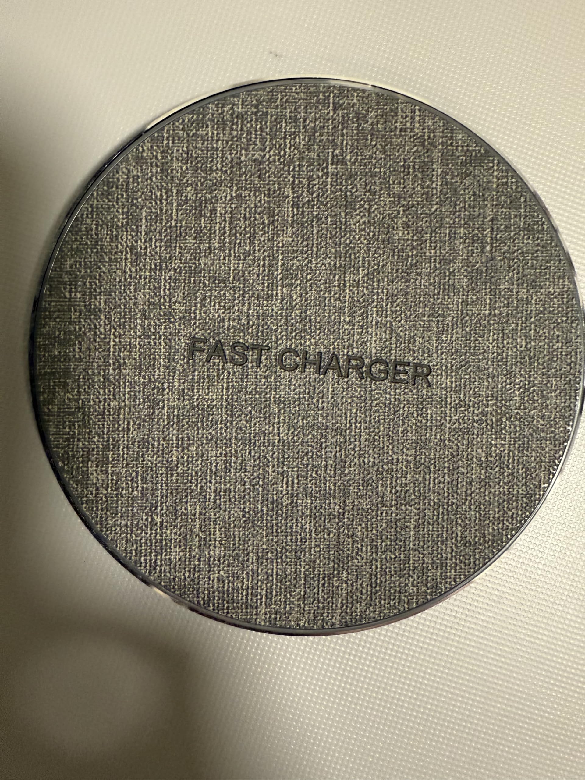 Pad di ricarica wireless ultra sottile da 30 W, profilo sottile, tecnologia di ricarica rapida