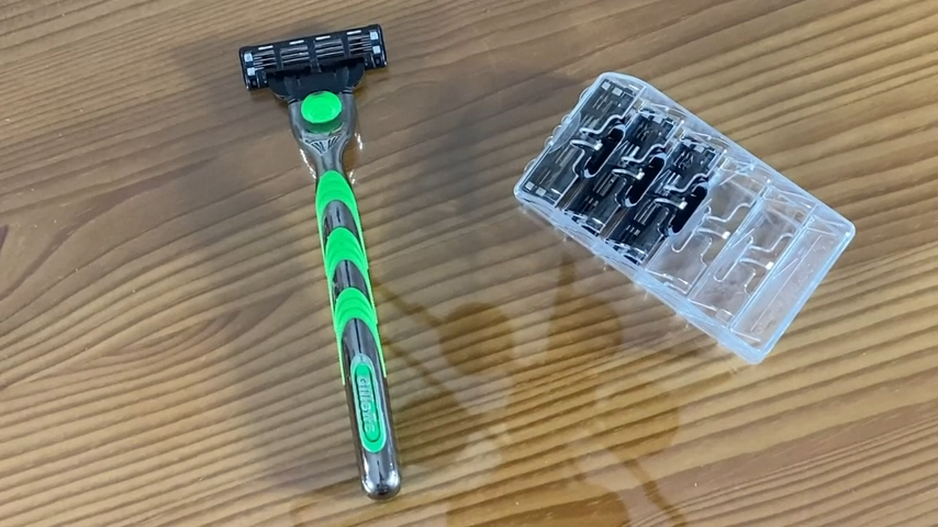 Watch Gillette Mach3 Razor Blades for Men, 3-Blade Razor Refills, 15 ...