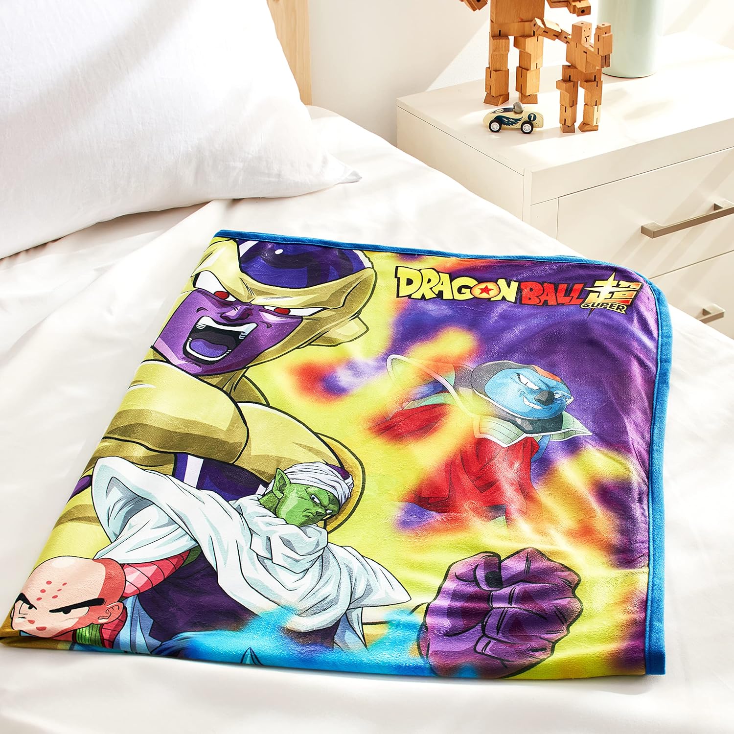 Great Eastern Entertainment Dragon Ball Super- Group 3 Sublimation Throw Blanket