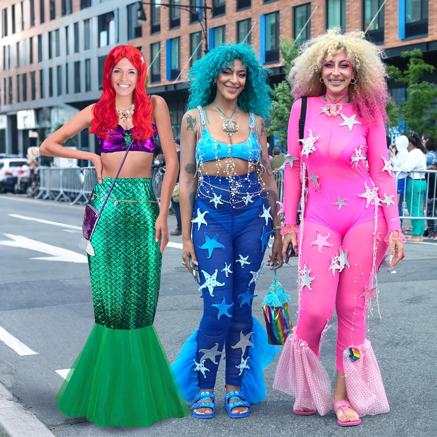 Wehhbtye 7 Pcs Halloween Mermaid Costume for Women Adult, Mermaid Tube Top Skirt Costume with Curly Wig and Sequin Purse, Shell Necklace Bracelet Waist Chain for Halloween Cosplay Dress Up Theme Party - Image 6