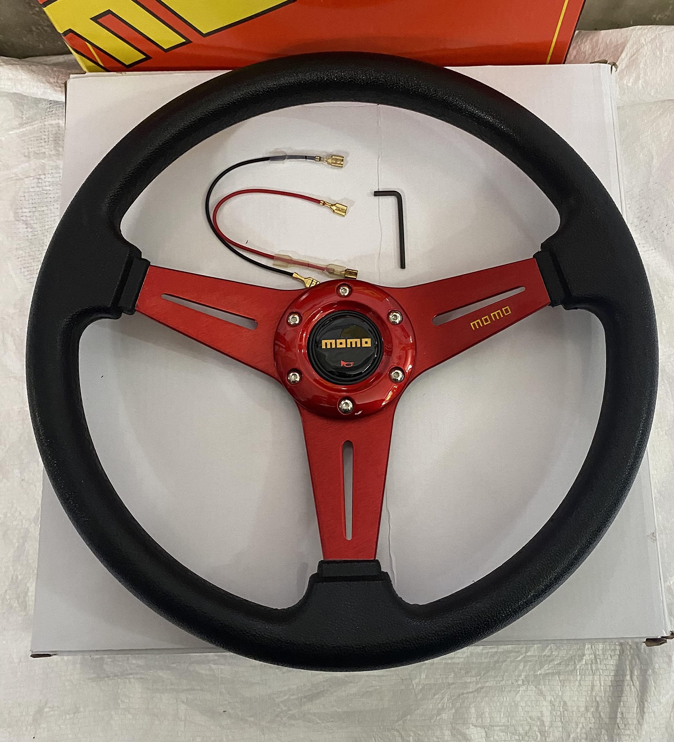 All CAR Tractor RED 13INCH 3R-M MOMO Steering Wheel for Sports Car Look Rally Race Off Road with BOSS KIT HUB Free (13INCH 3R MOMO RED + BOSS KIT HUB Free)