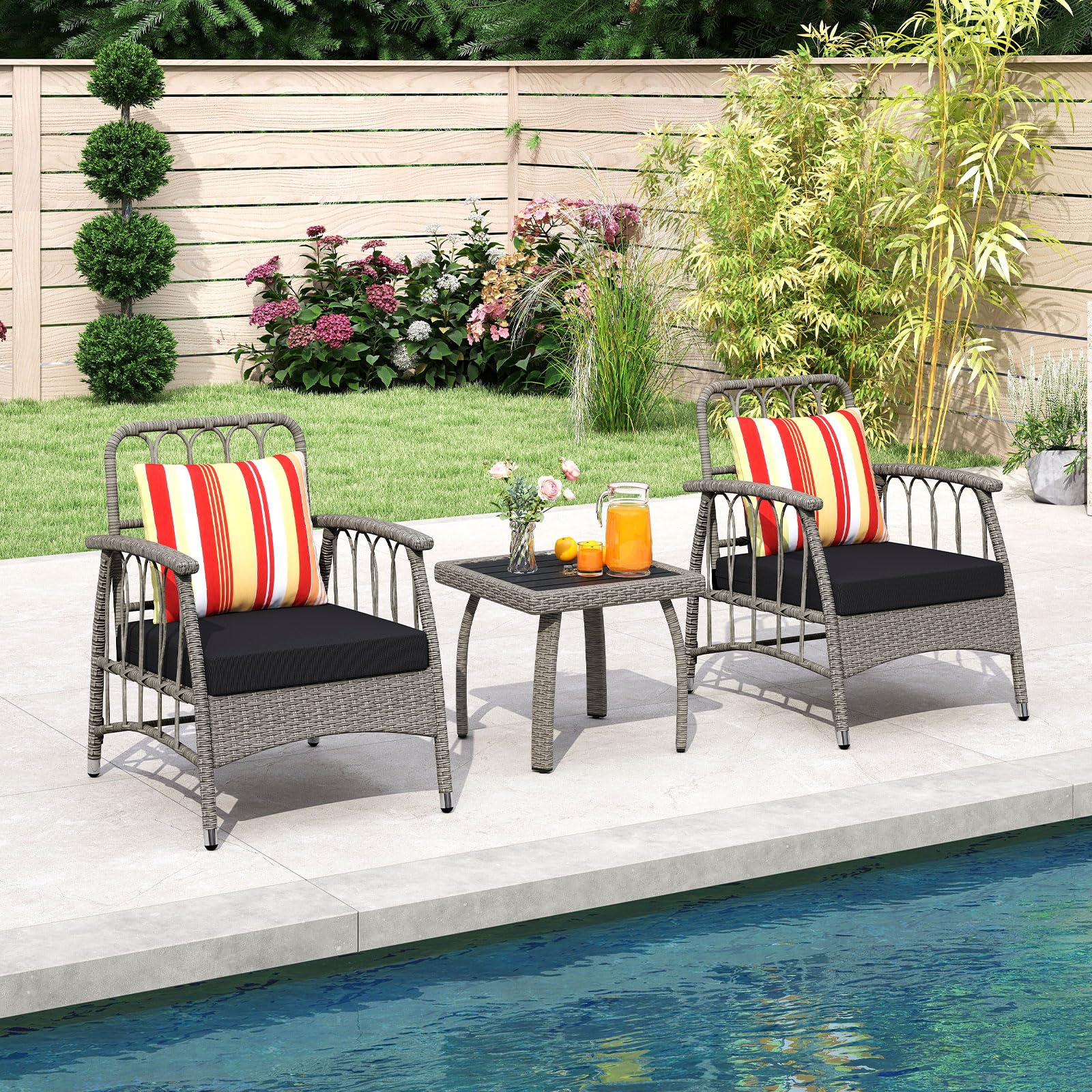 GIANTEX Set da 3 Pezzi Poltrone e Tavolo per Esterni, 2 Sedie con Cuscini, Tavolo in Rattan Regolabile