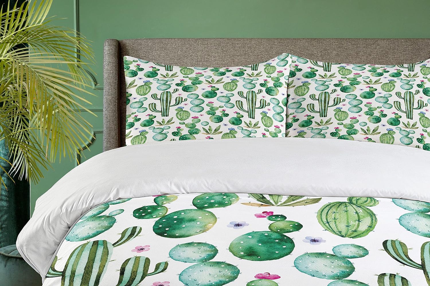 Ambesonne Green Duvet Cover Set, Mexican Texas Cactus Plants Spikes Cartoon Like Print, Decorative 3 Piece Bedding Set with 2 Pillow Shams, Queen Size, Lime Green Pale Pink