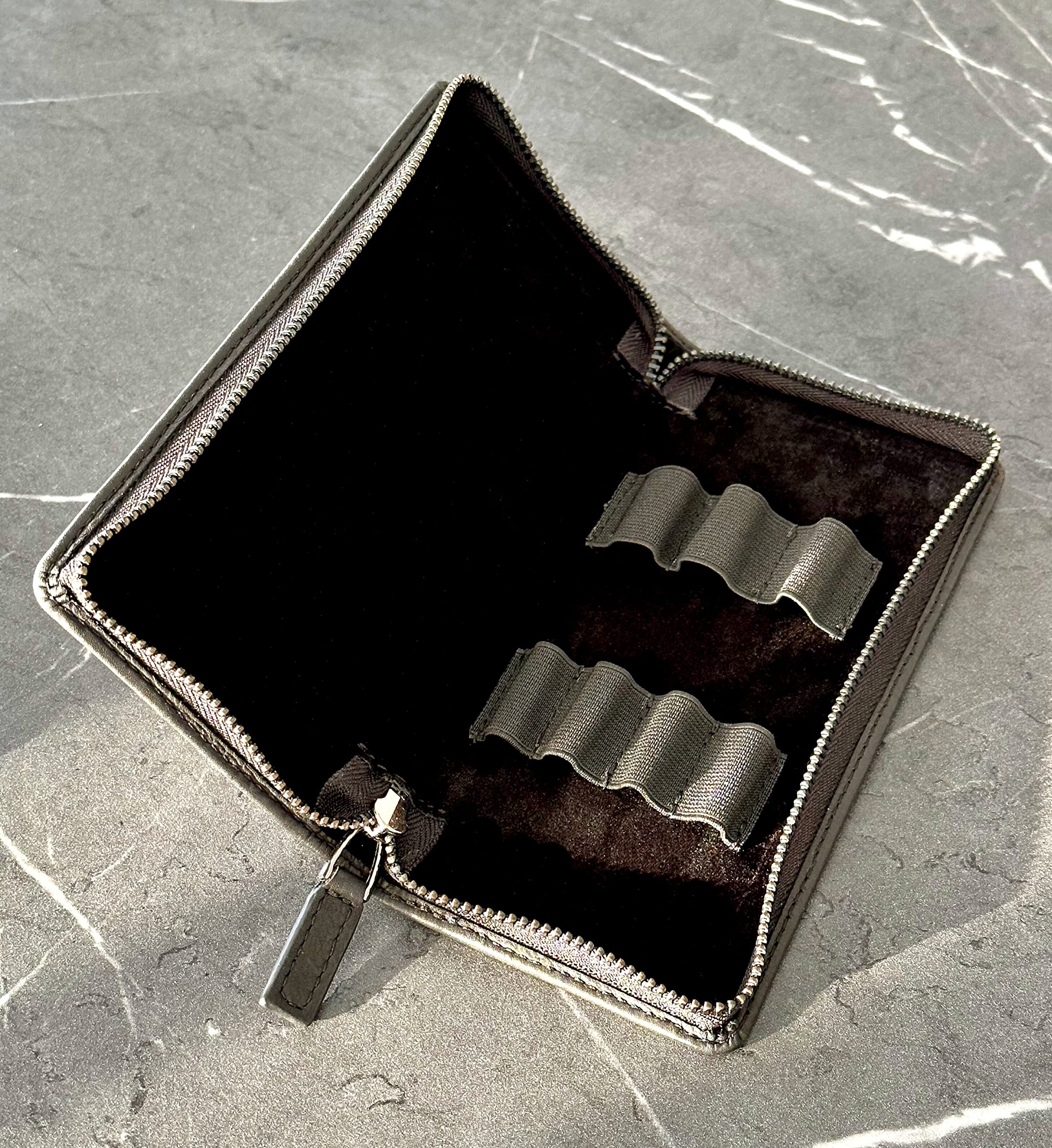 DiLoro Astuccio portapenne triplo o quad, in pelle, con cerniera, per tre o quattro penne a sfera e matite (nero)