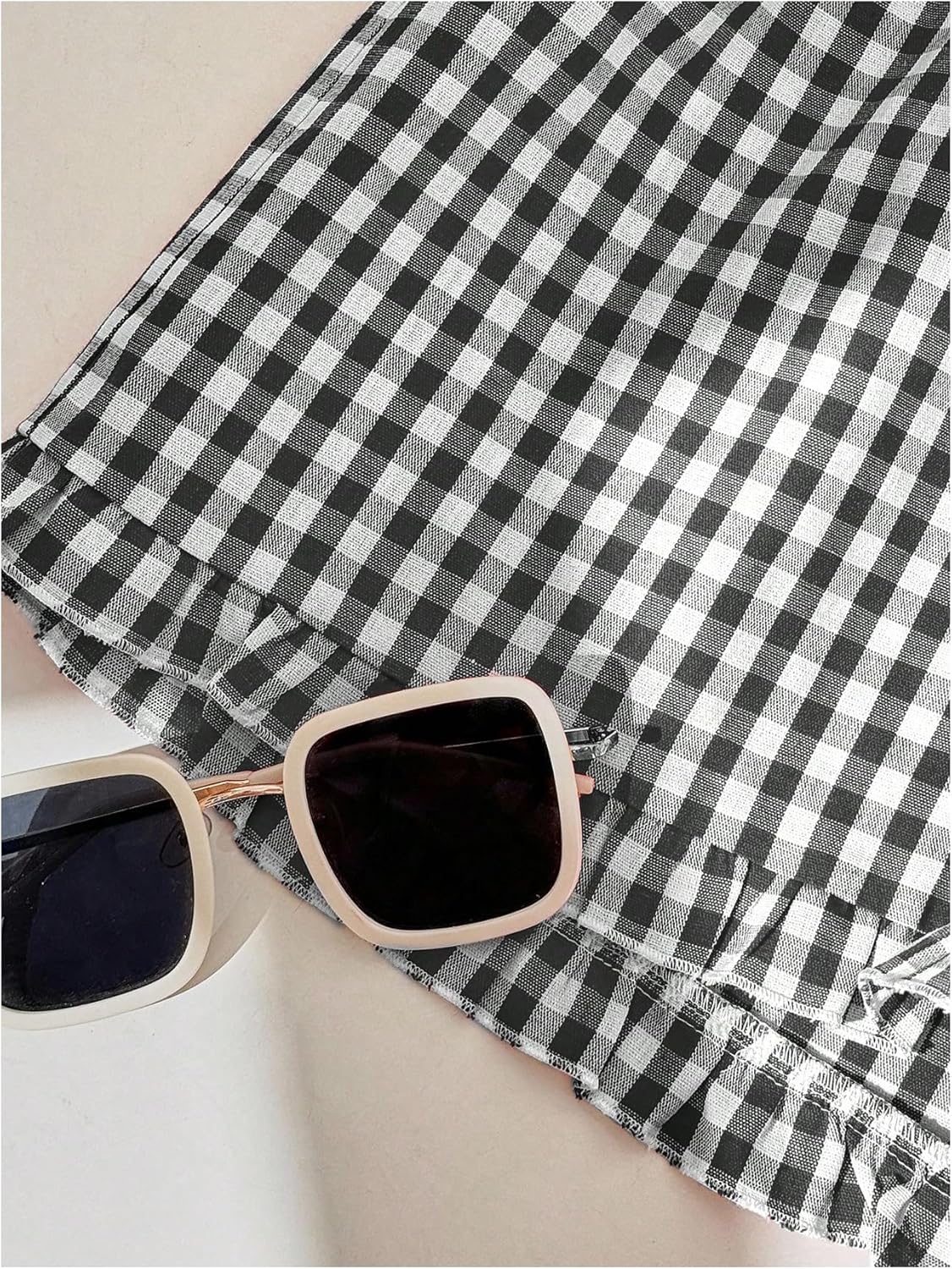 SHENHE Women's Gingham Plaid Ruffle Hem Shorts Elastic Waist Wide Leg Casual Shorts - Image 4