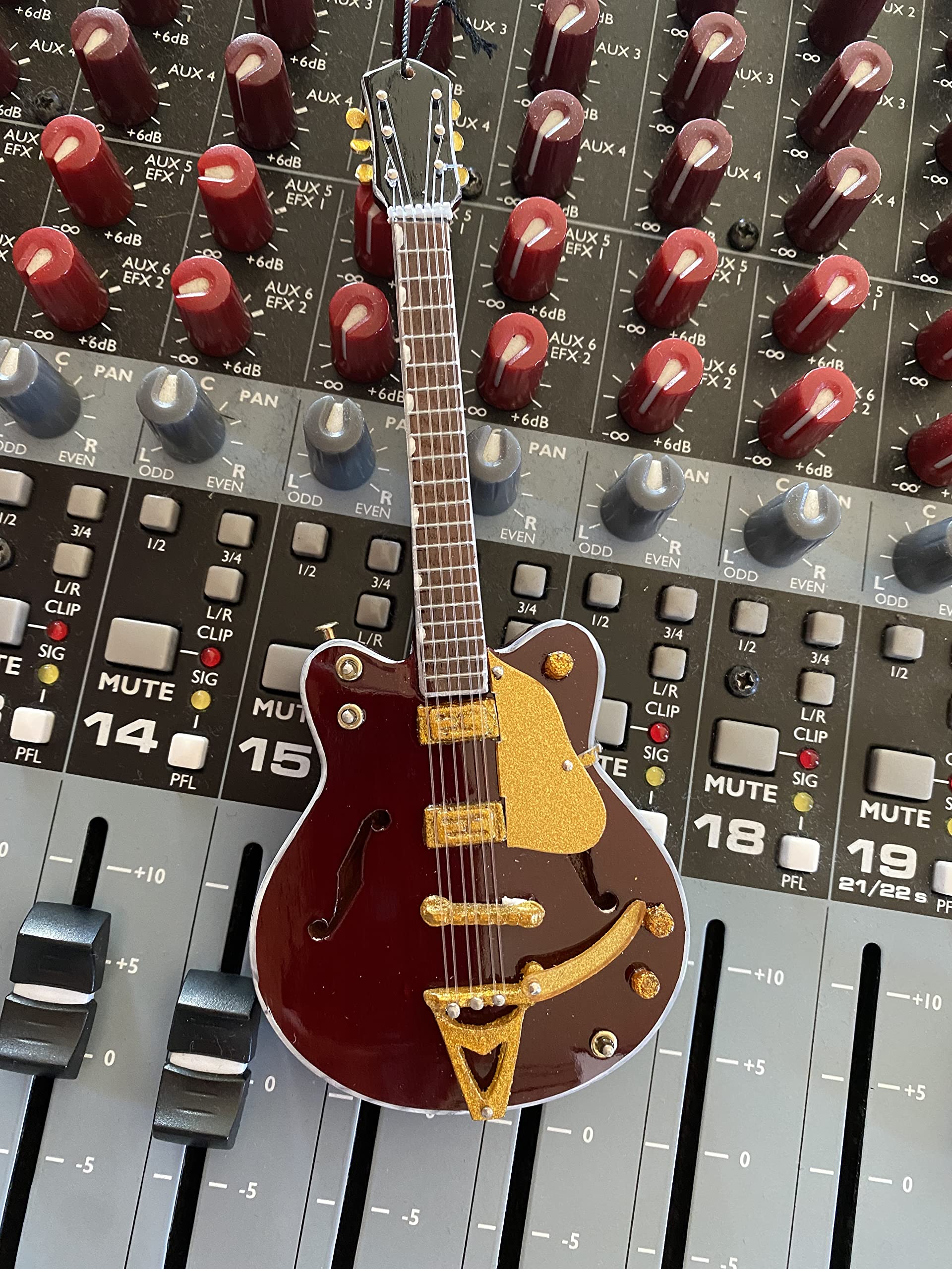 Decorazione da collezione dei Beatles, mini chitarra Country Gentleman, 15,2 cm, collezione FAB Four