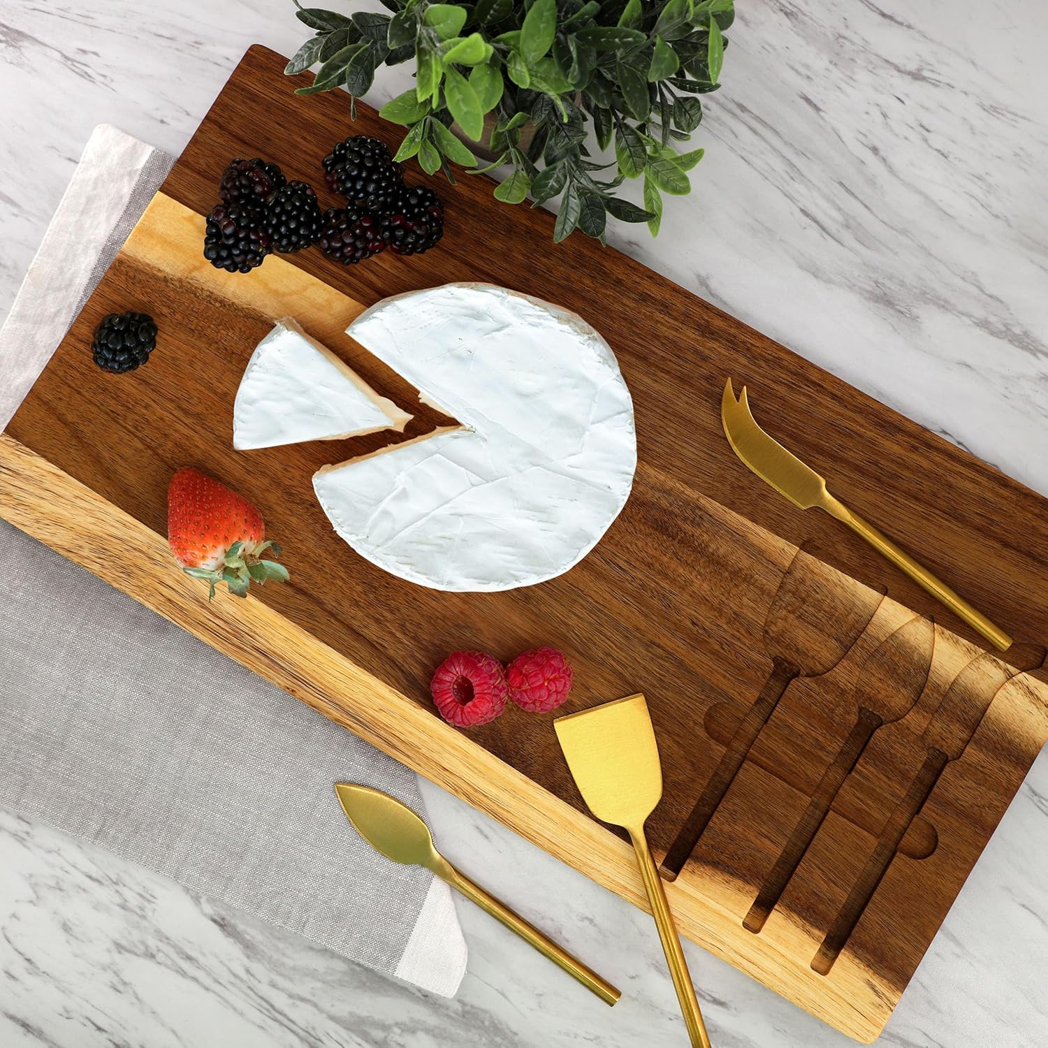 Elama 21in x 11in Acacia Wood Cheese Board with 3 Piece Knives, Premium Cheese Knife Set Included - Rustic Wooden Serving Tray for Cheese, Charcuterie & Entertaining (4 Piece Rectangle)