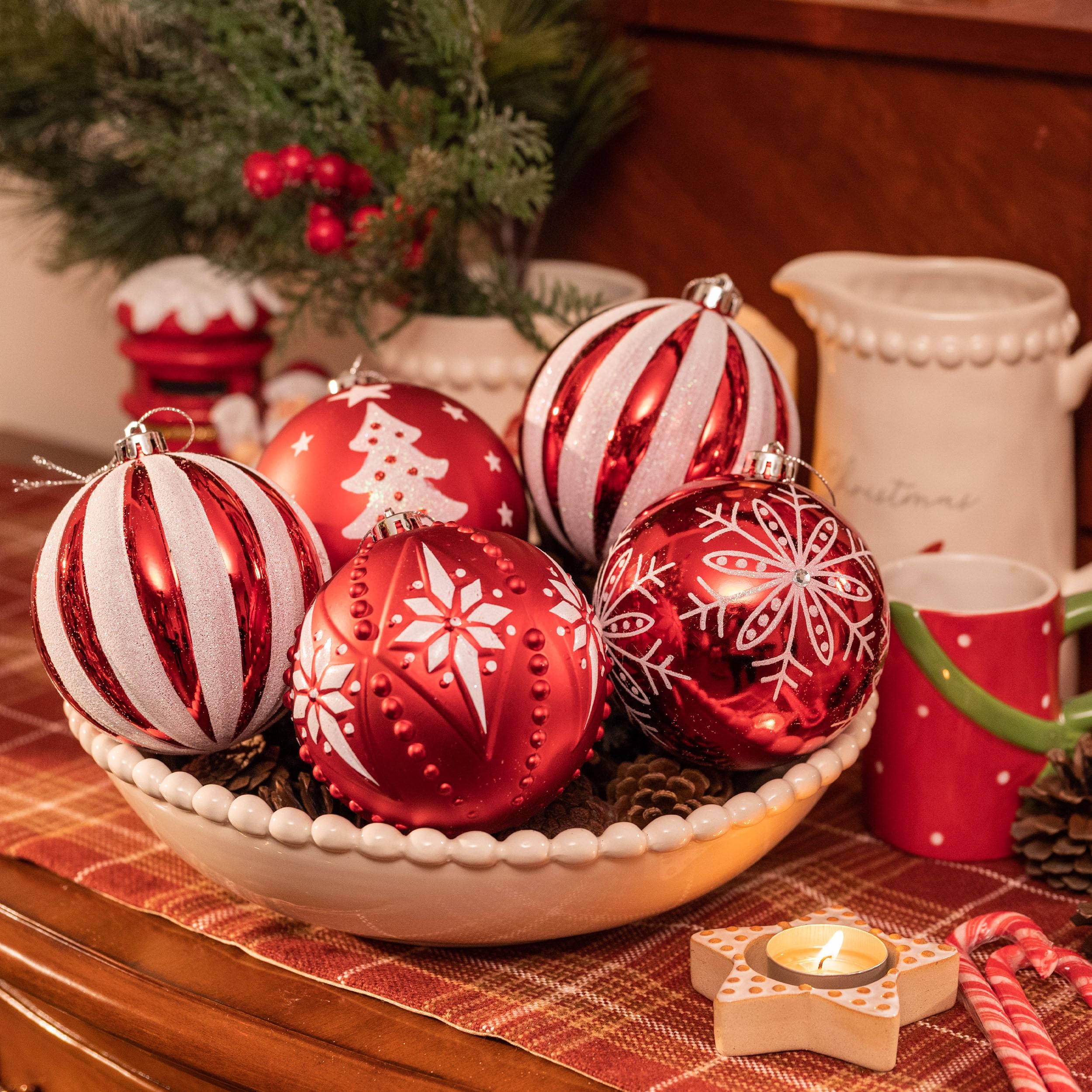 Valery Madelyn - Boule de Noël traditionnelle - 9 ct - 100 mm - Rouge et blanc incassable - Décoration de sapin de Noël - Décoration de sapin - Avec jupe d'arbre (non incluse)