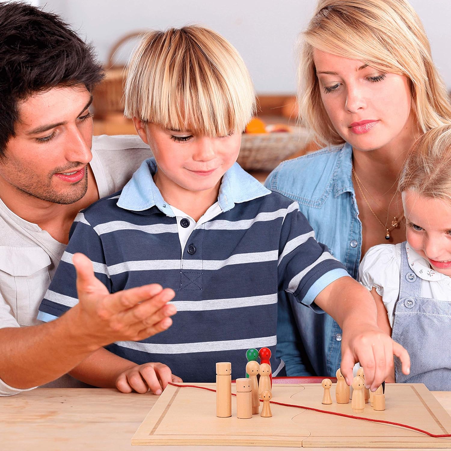 Constellation Board Relationship Board 44 Parts for Coaching Family Constellation systemic Coaching Supervision Facilitation with Manual 34 Figures Many Extras, Made of Wood