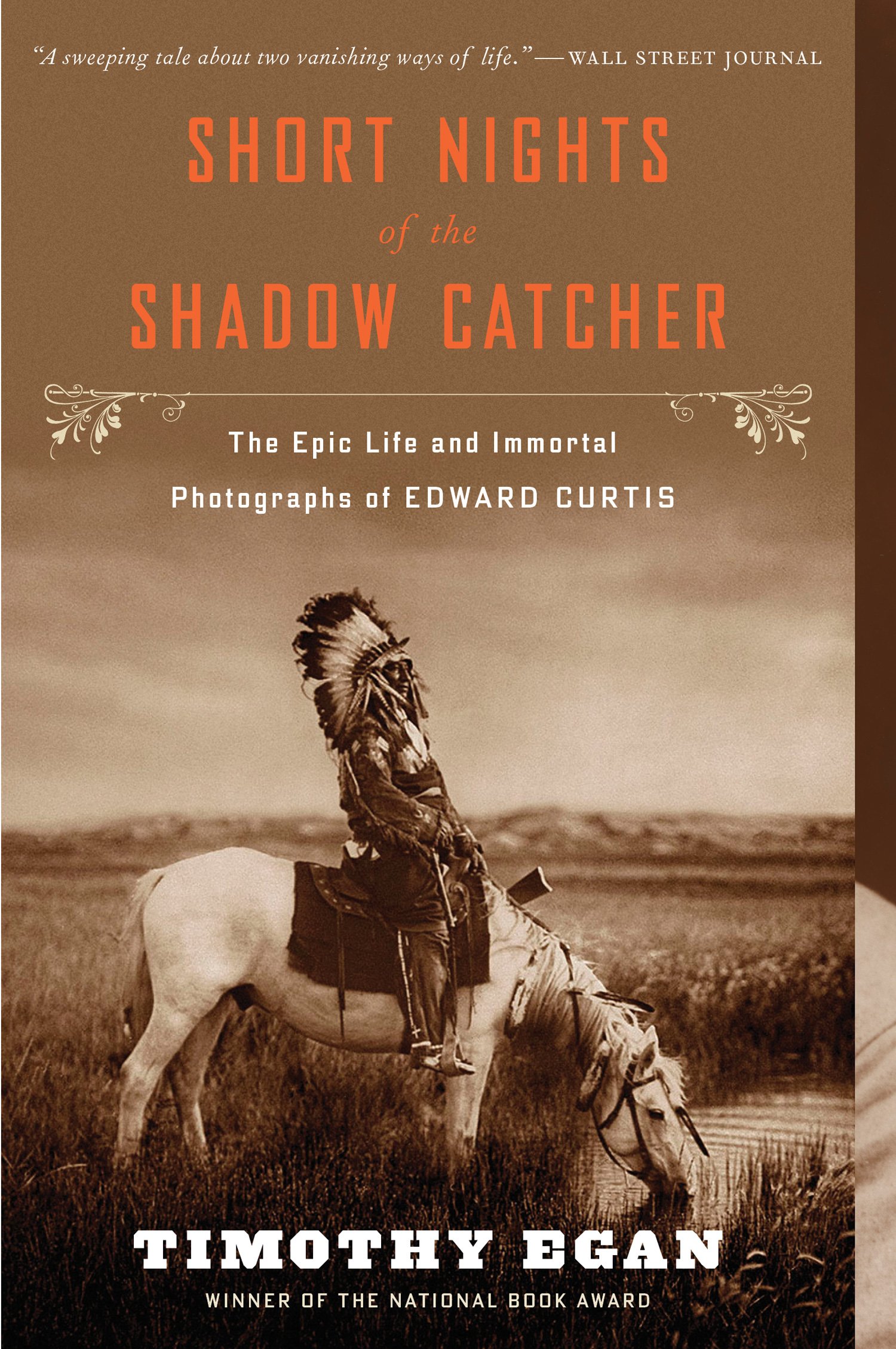 Edward Curtis biographie et photographies indiennes livre Short Nights Of The Shadow Catcher
