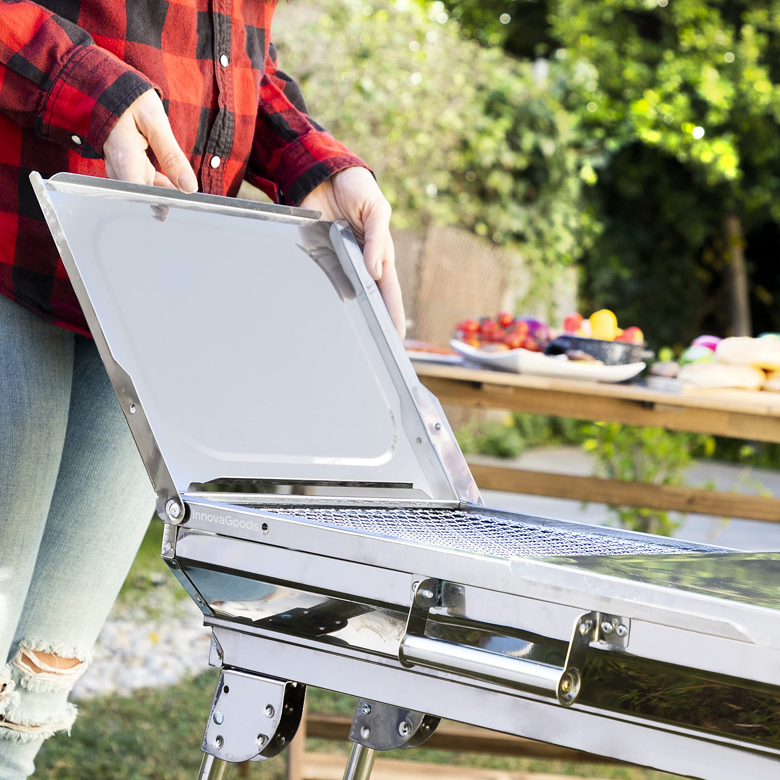 InnovaGoods® Zusammenklappbarer Holzkohlegrill aus Edelstahl, Tragbar, Leicht zu reinigen, ideal für Picknicks, Camping, Garten, Strand. Rostfreier Stahl.