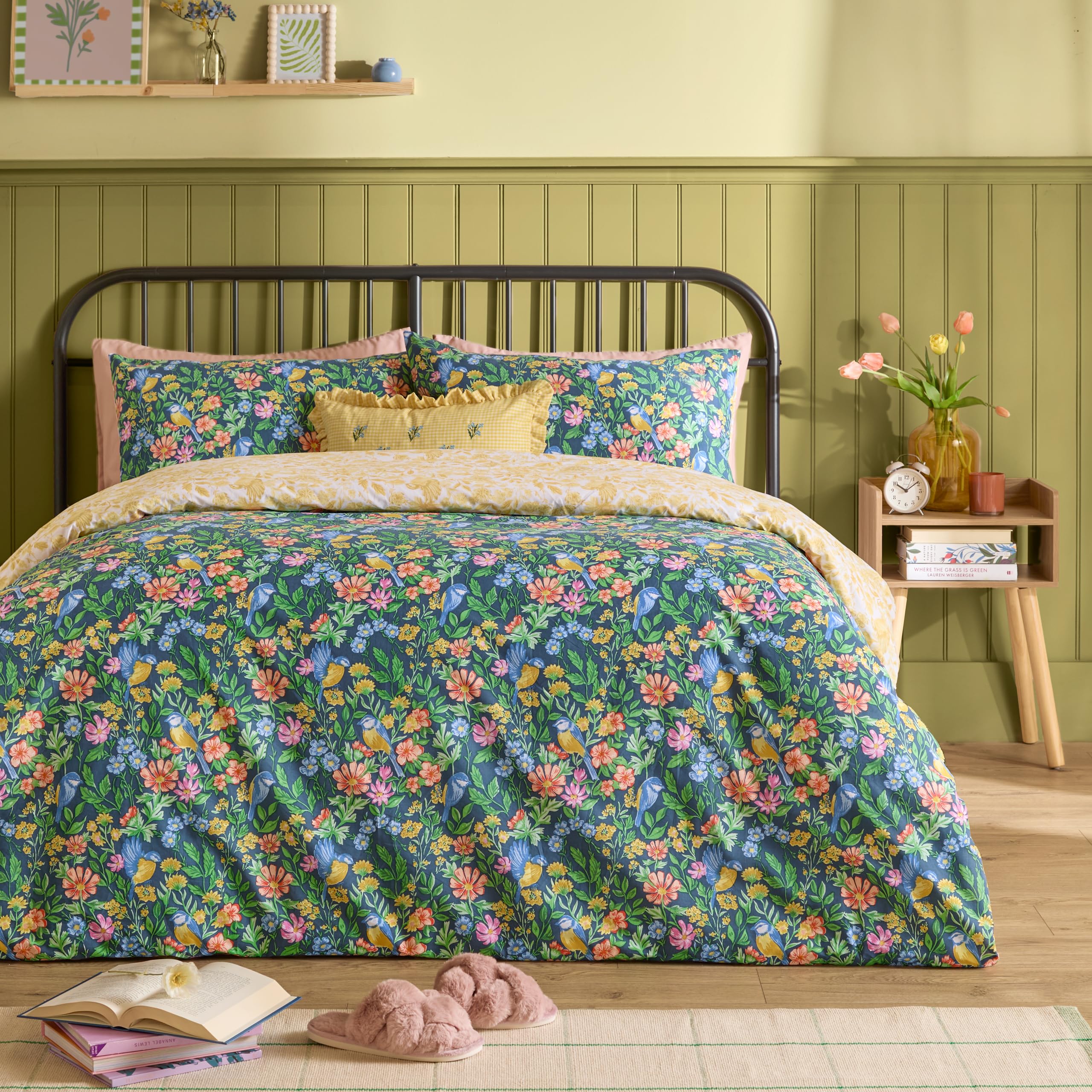 furn. Emerie Duvet Cover Set – Reversible Floral Bird Easy Care Country Garden Cotton Blend Bedding (Navy - Super King)