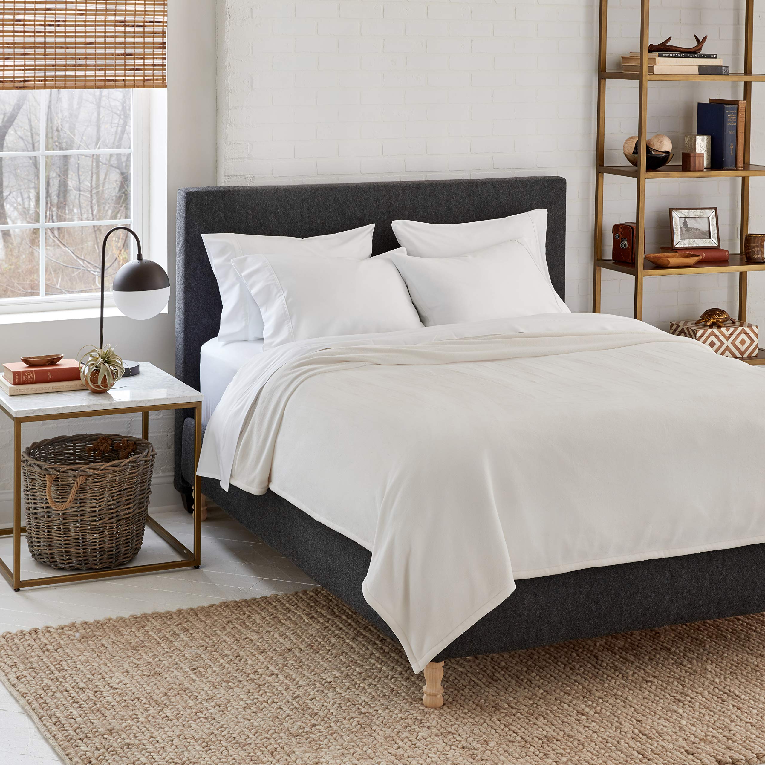 Eddie Bauer - Twin Heated Blanket, Soft Brushed Microplush Electric Blanket, Warm & Cozy Bedding (Cabin Comfort Ivory, Twin)