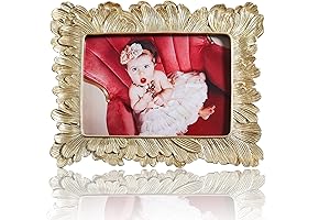 Gold 3.5" x 5" Picture Frame - Classic Elegance for Your Cherished Memories
