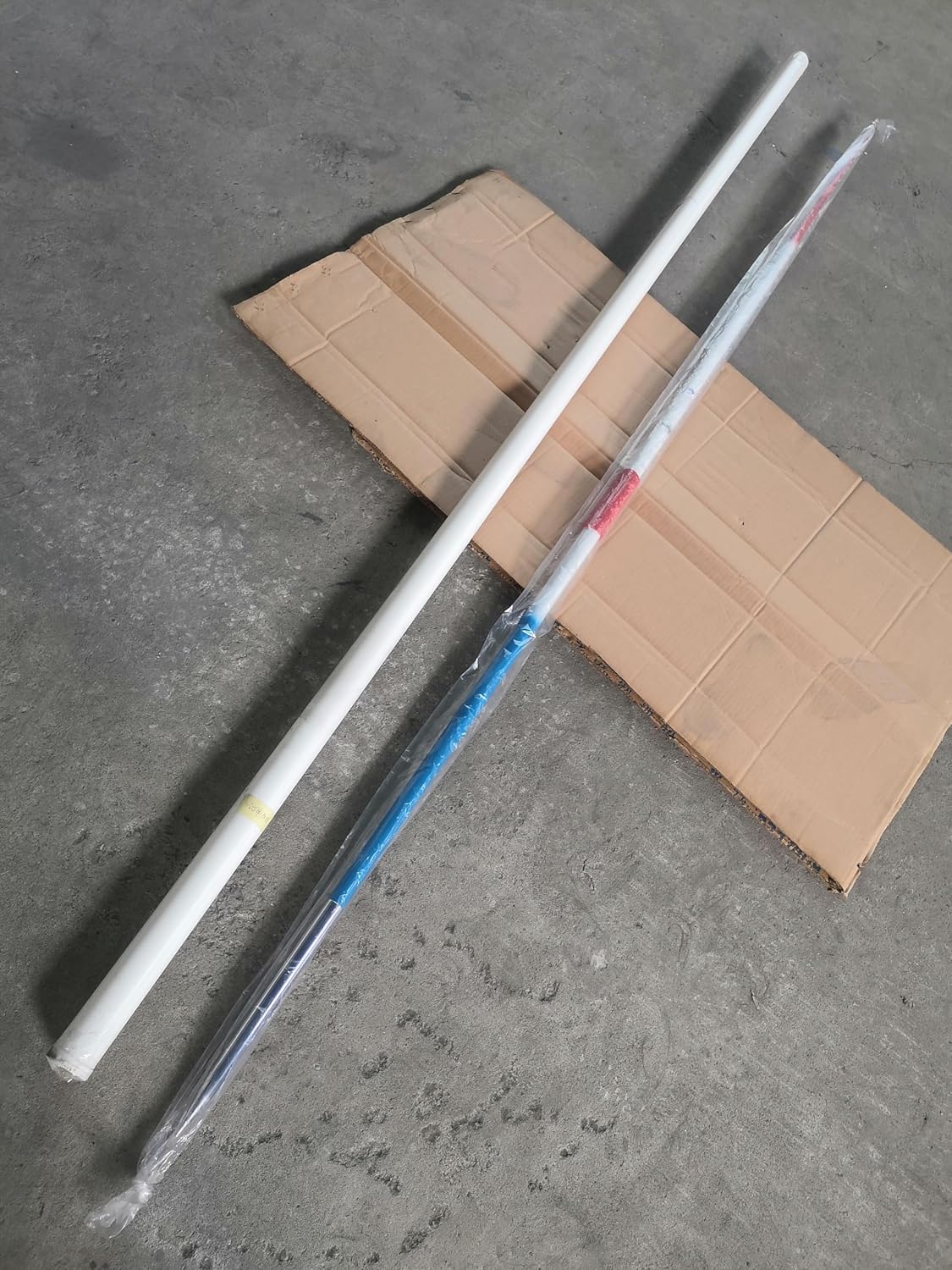 Mens Javelin 800 Gram 90 Meter Metal Alloy Tip - Competition High School Track and Field Boys Throwers [1 Year Warranty!] (The Red/White/Blue Javelin)